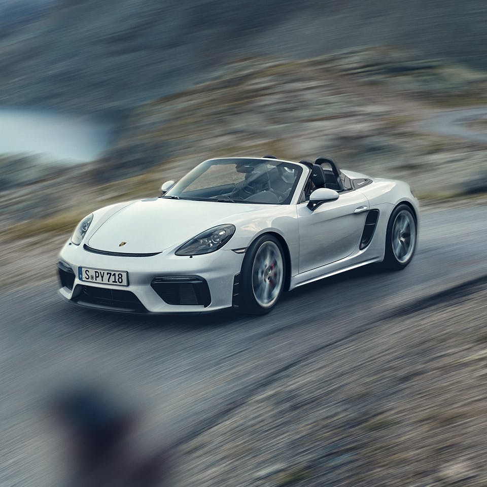 Porsche 918 Spyder Overview, Porsche Fremont