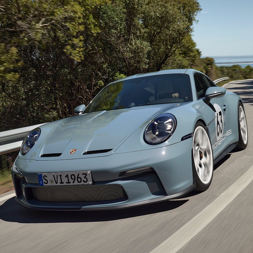 Porsche 911 S/T: the best of everything