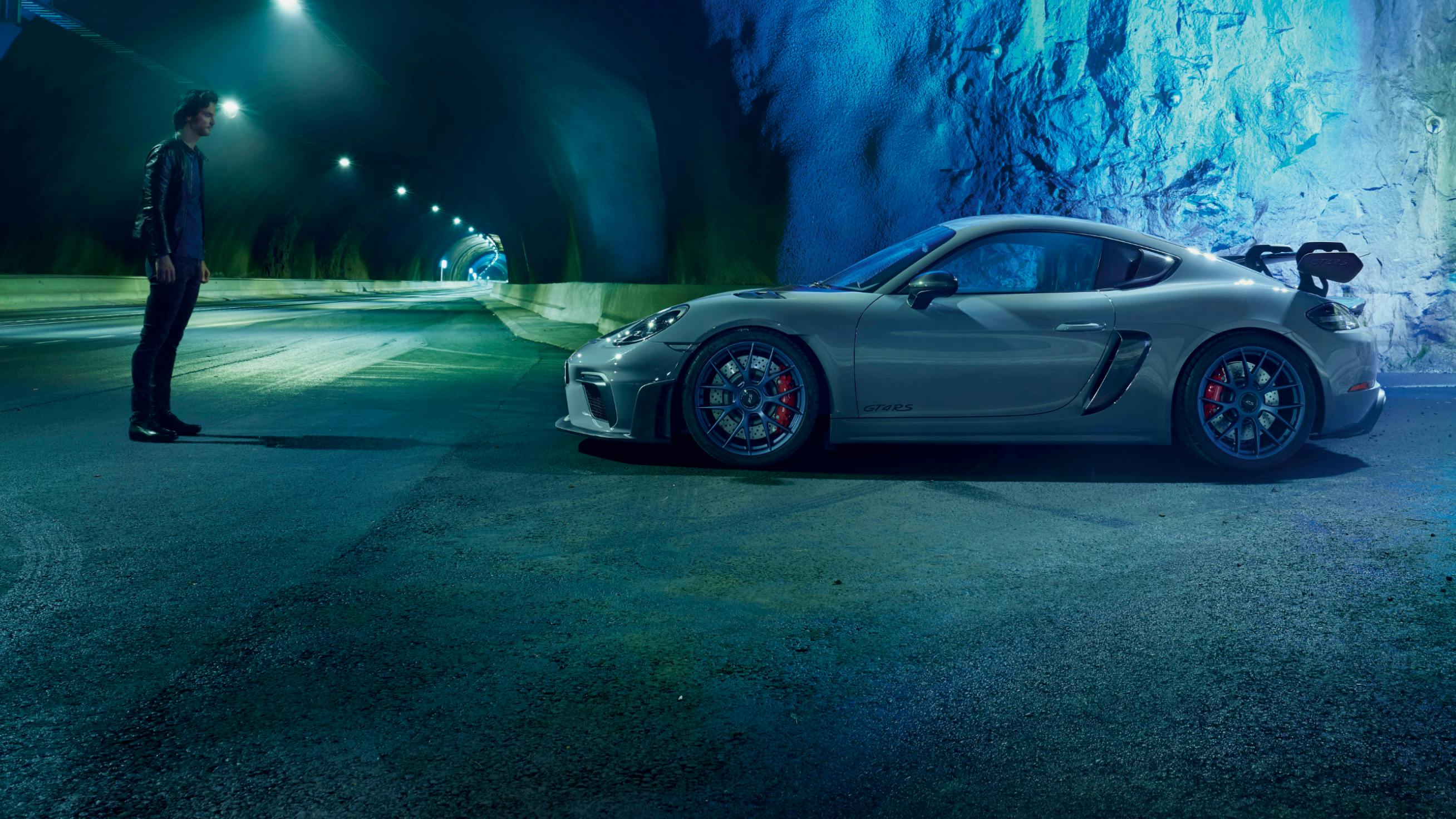 Porsche 718 Cayman GT4 RS | ポルシェジャパン