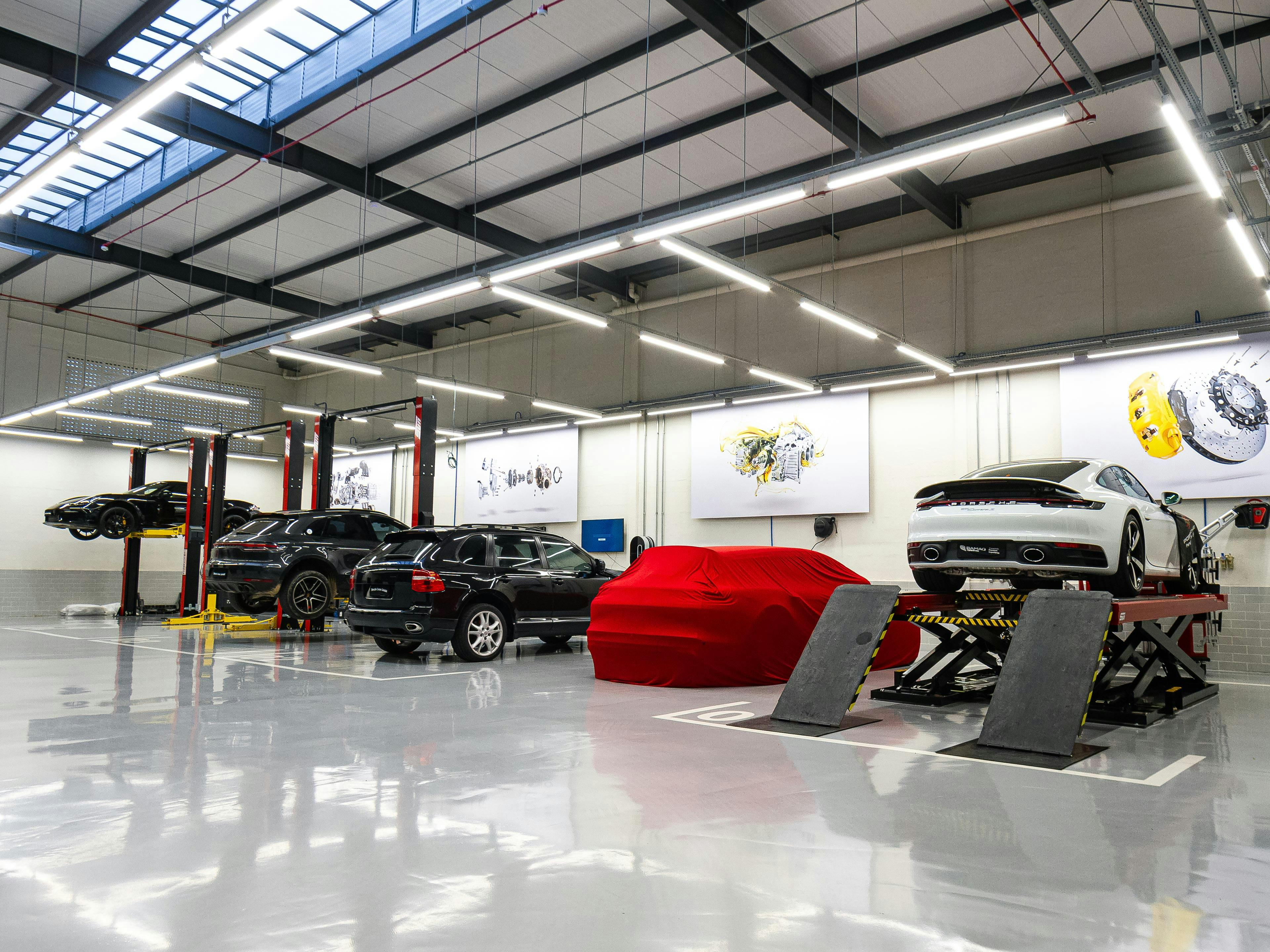Porsche Center Salvador - Workshop