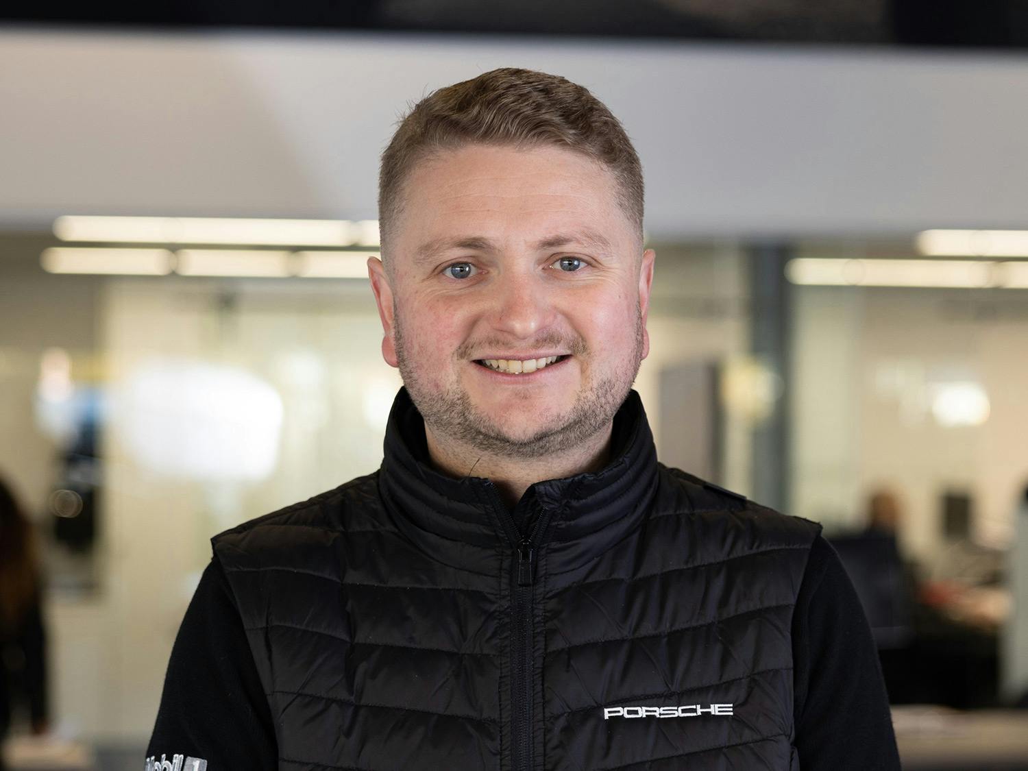 Photo of Louis Richards, Service Executive