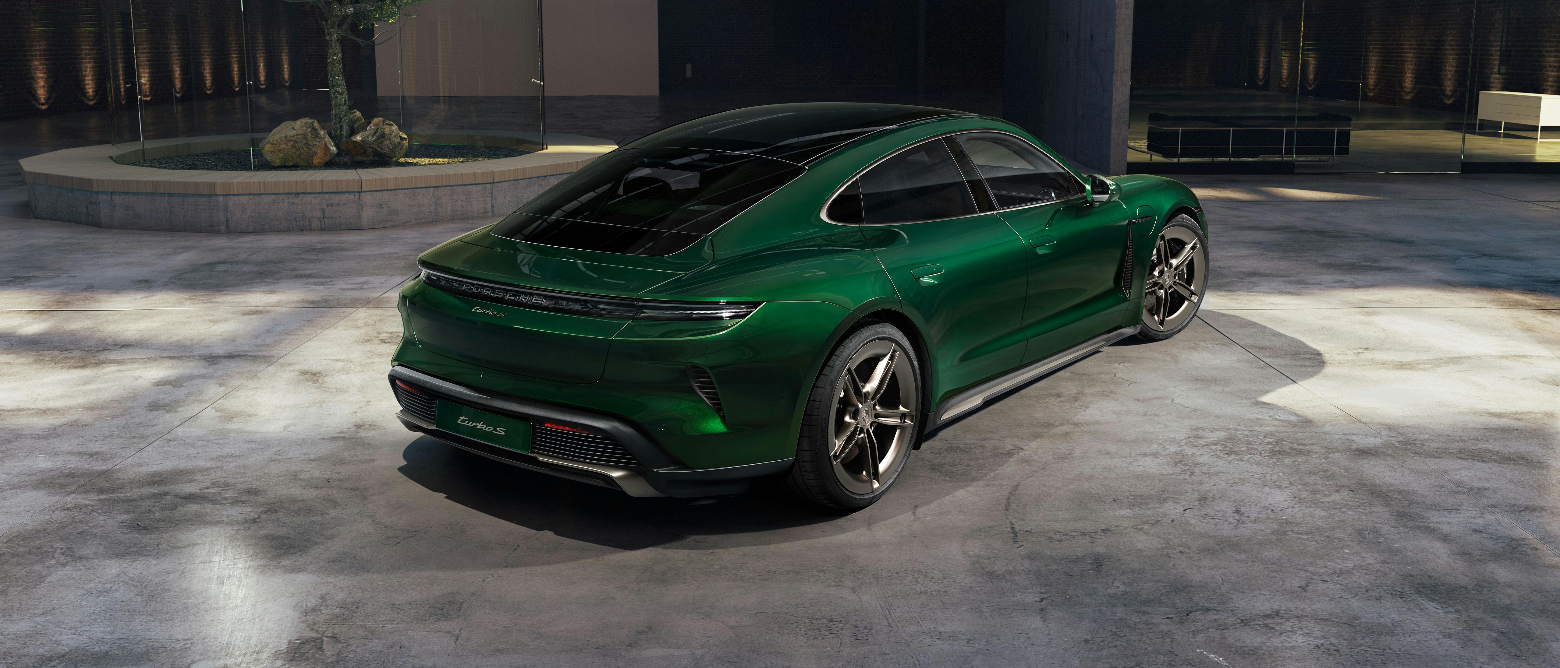 Porsche Exclusive Manufaktur Taycan GTS with SportDesign Package Carbon.