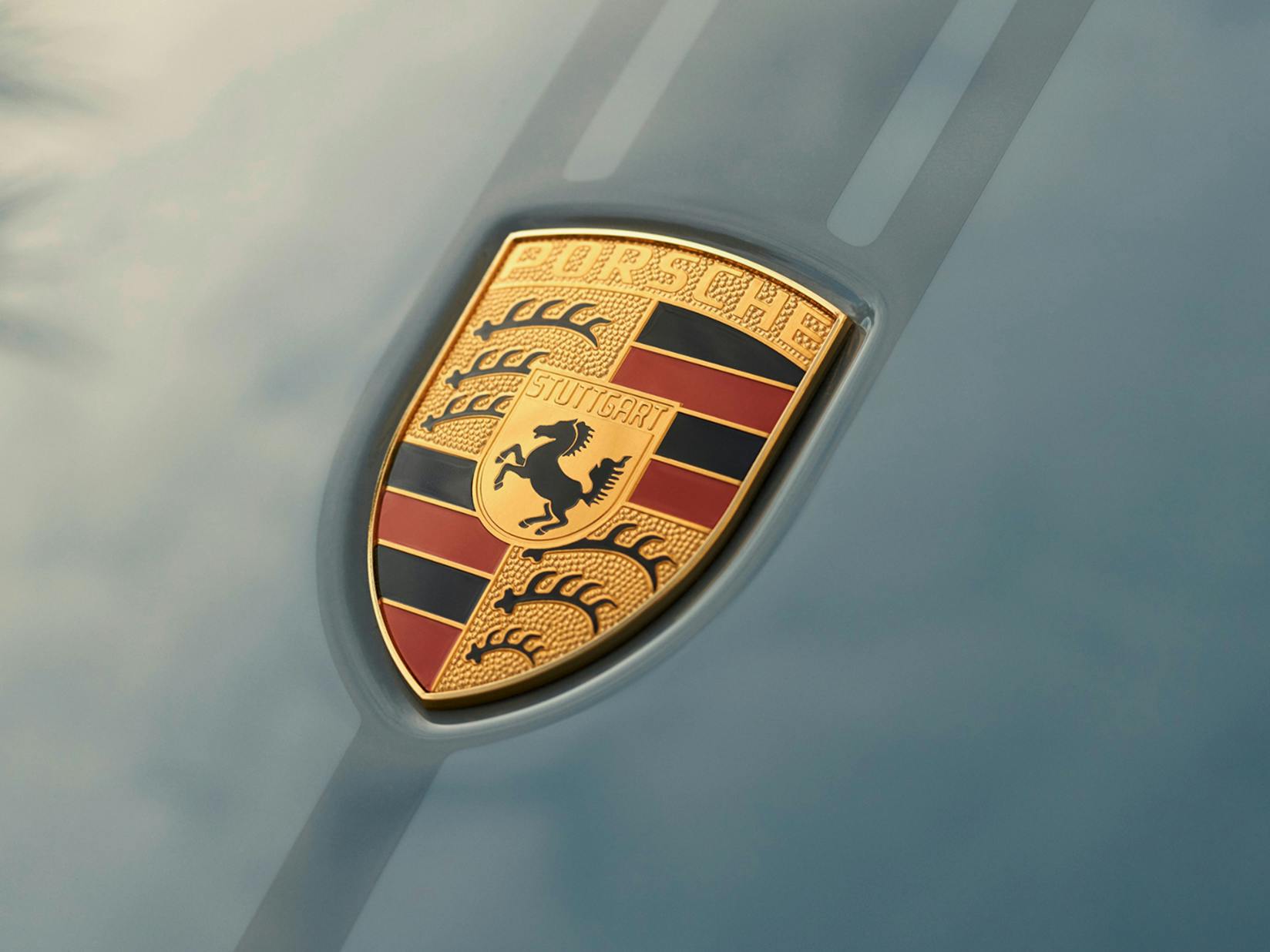 Detailed view of the Porsche crest from 1963.