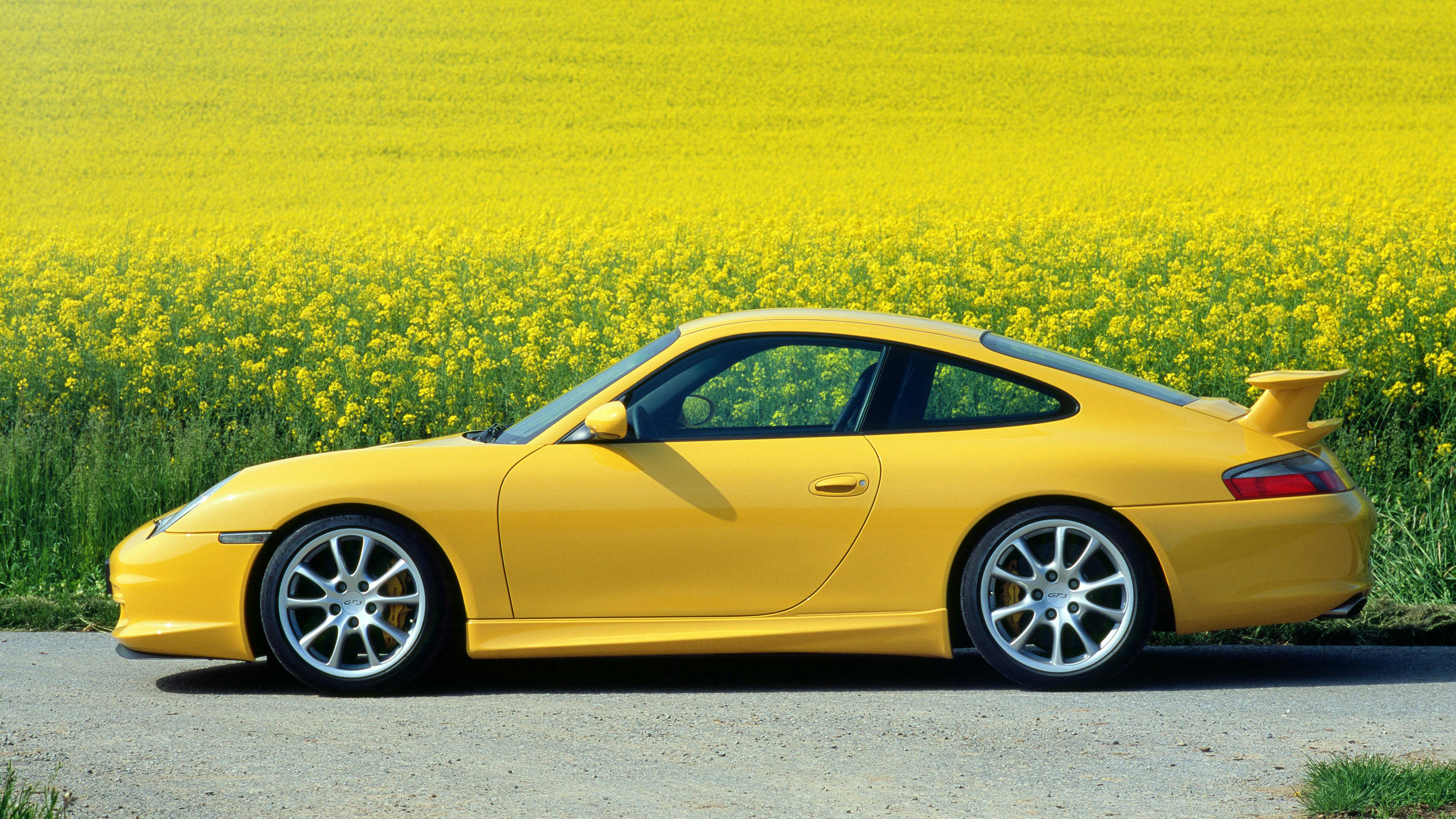 Yellow 911 GT3 Clubsport Coupé (2003–05)