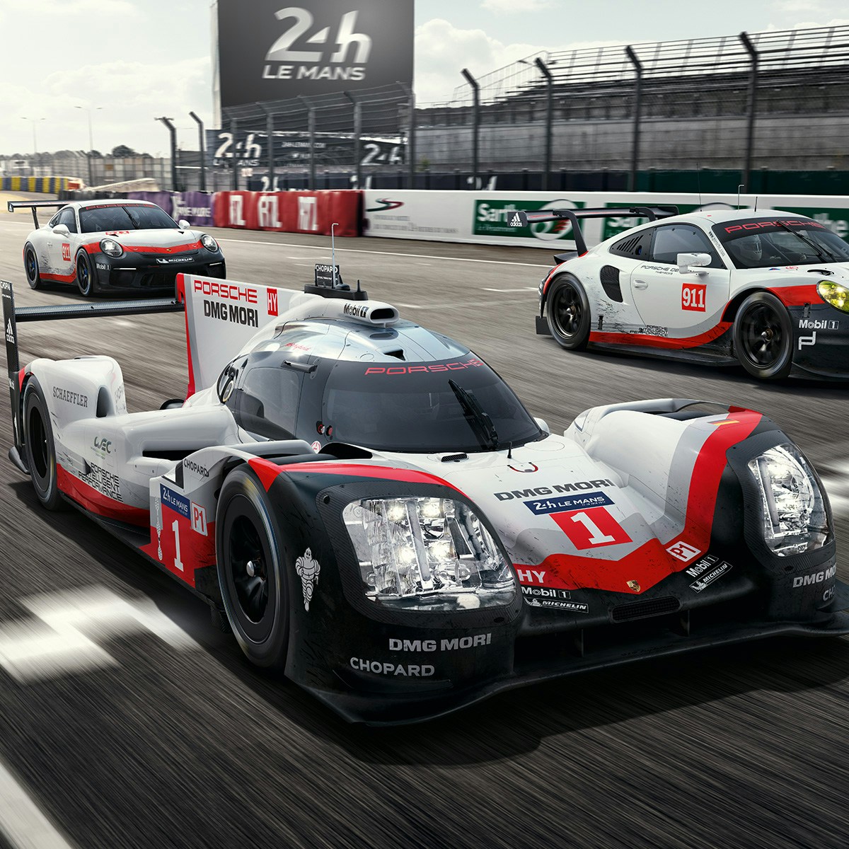 Teaser Motorsport: Several Porsche racing cars on a race track.