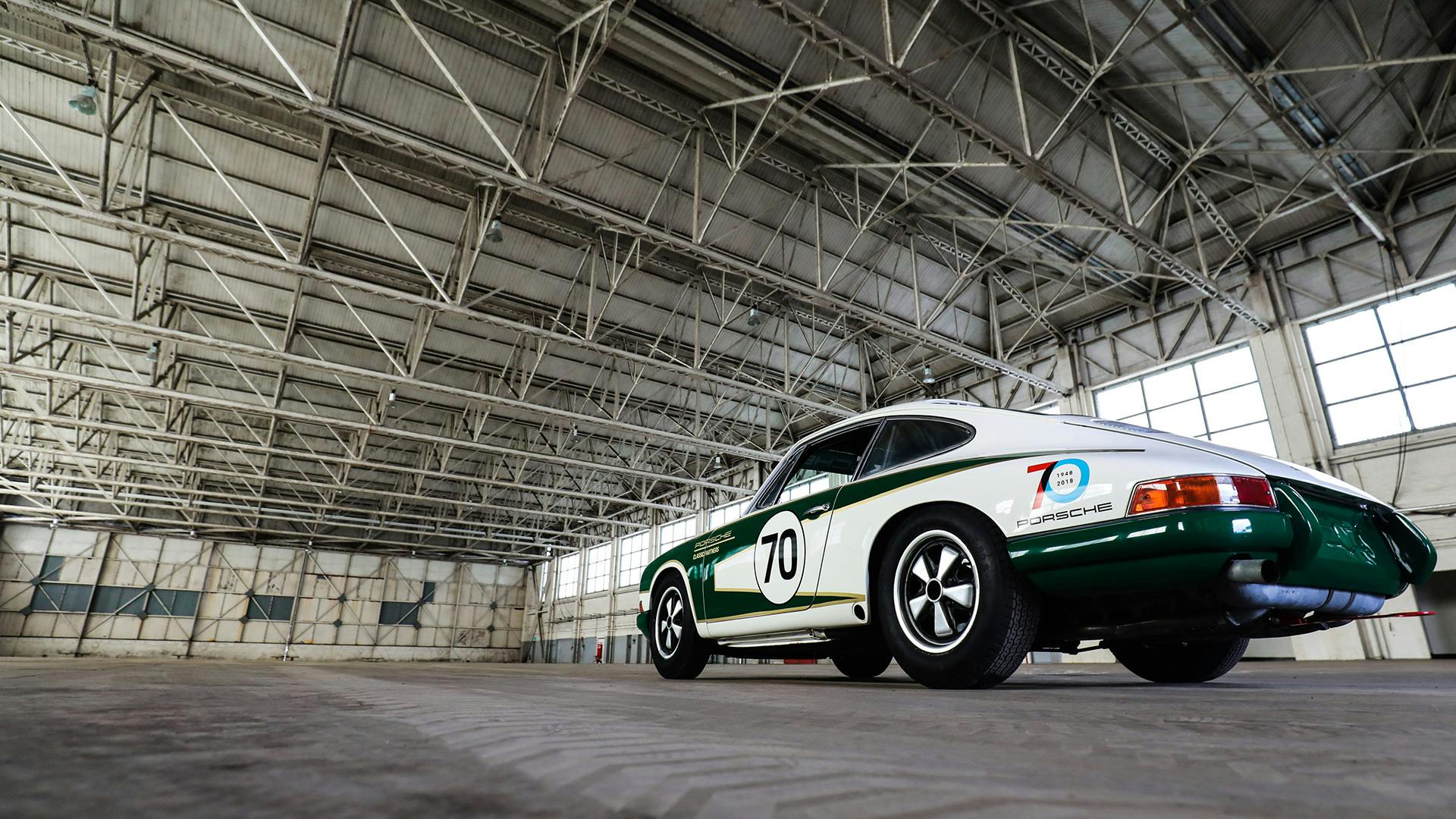 The ‘Project 70’ 911 standing in an abandoned hall.