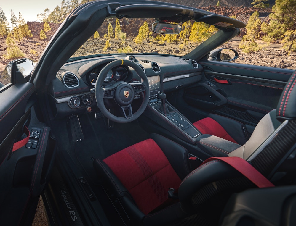 Porsche 718 Spyder カタログ Porsche 718 Spyder 2021 - elferspot.com - Marketplace for