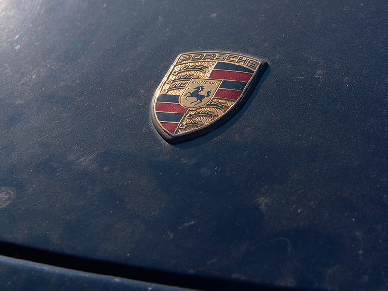 Porsche Crest