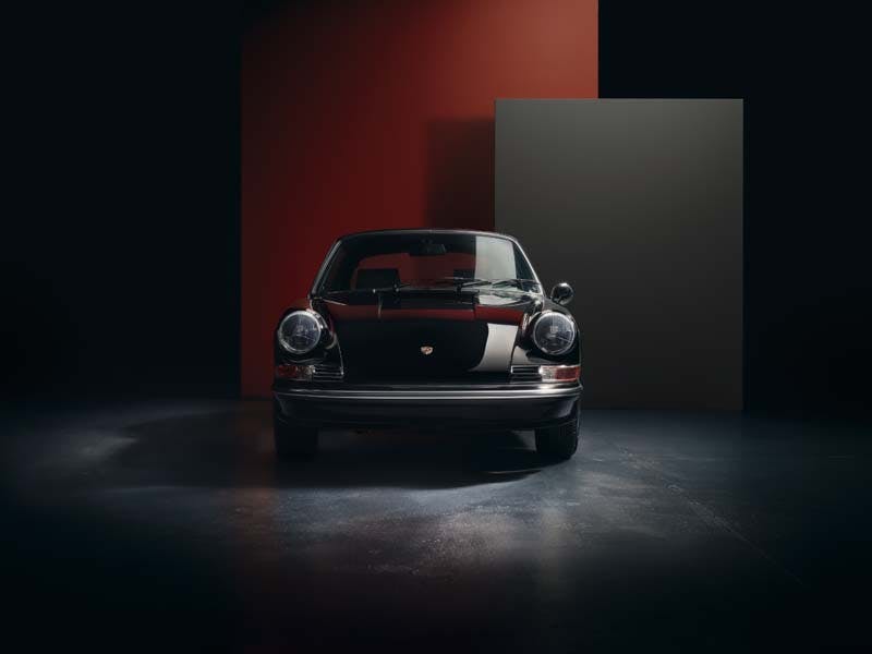 Front view: Porsche 911 T 2.4, 50 Years of Porsche Design edition