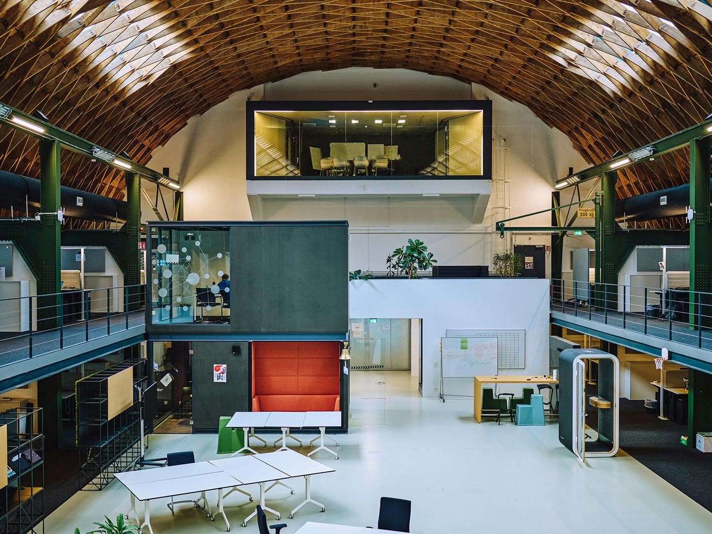 The open office spaces at the Ludwigsburg location in an old industrial hall.