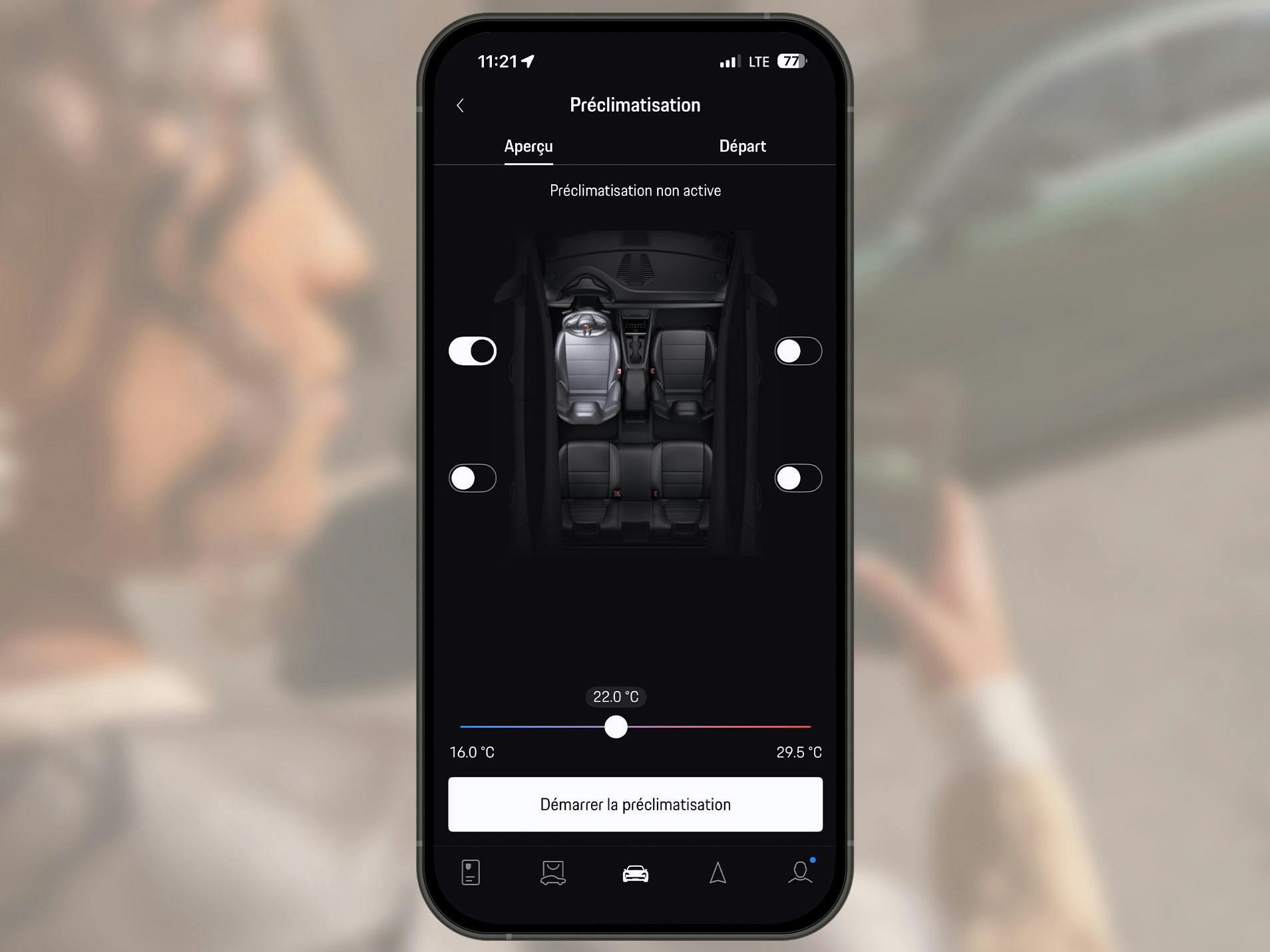 Écran de smartphone montrant la vue de la climatisation dans l’application My Porsche.
