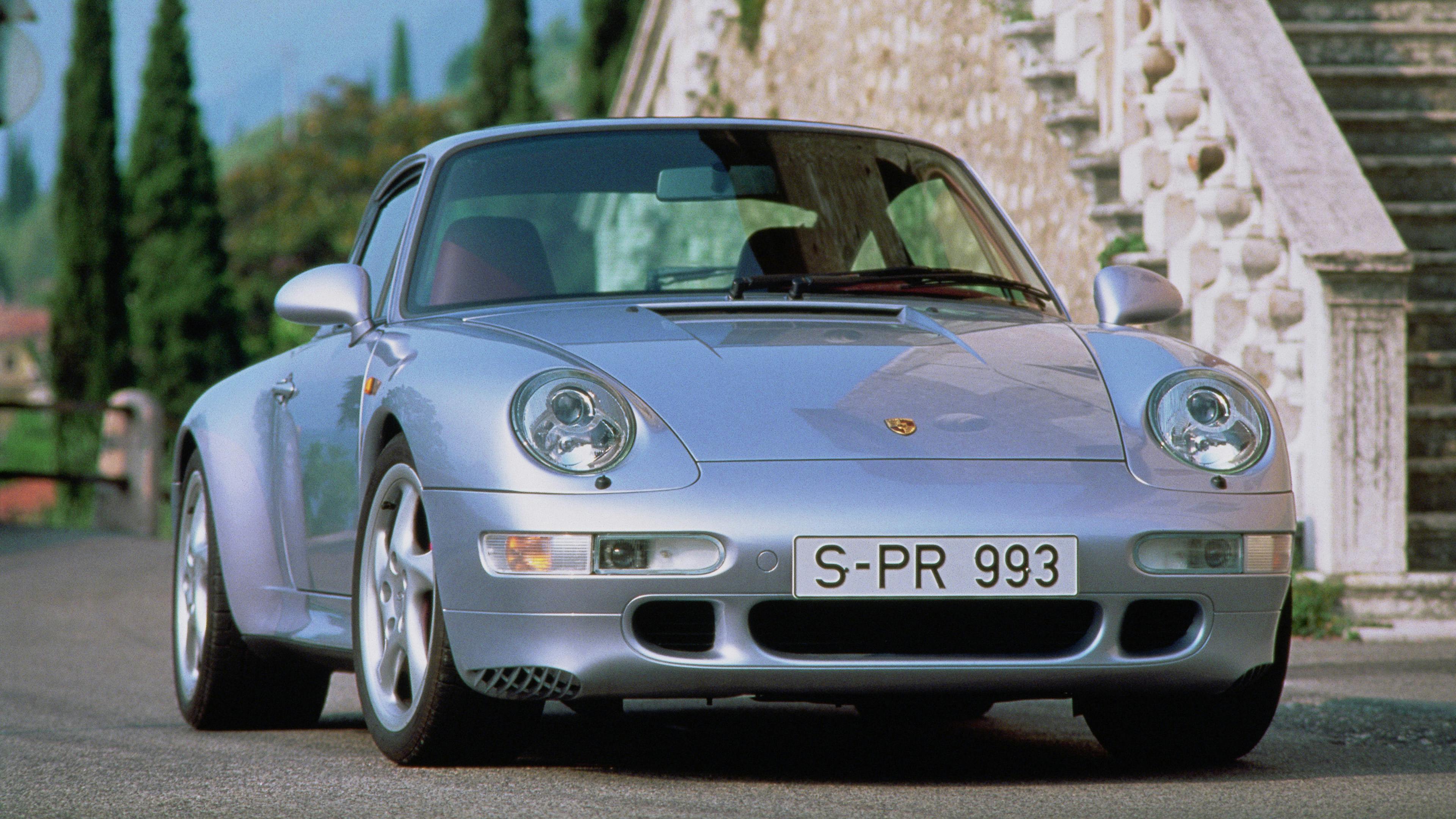 Silver Porsche 911 Carrera S