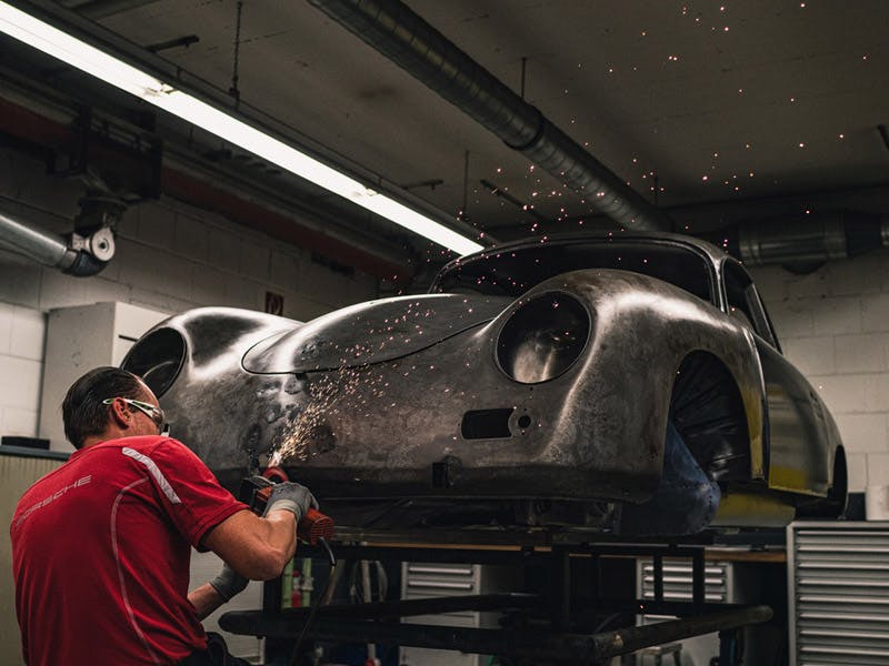 Factory restoration of a bodyshell