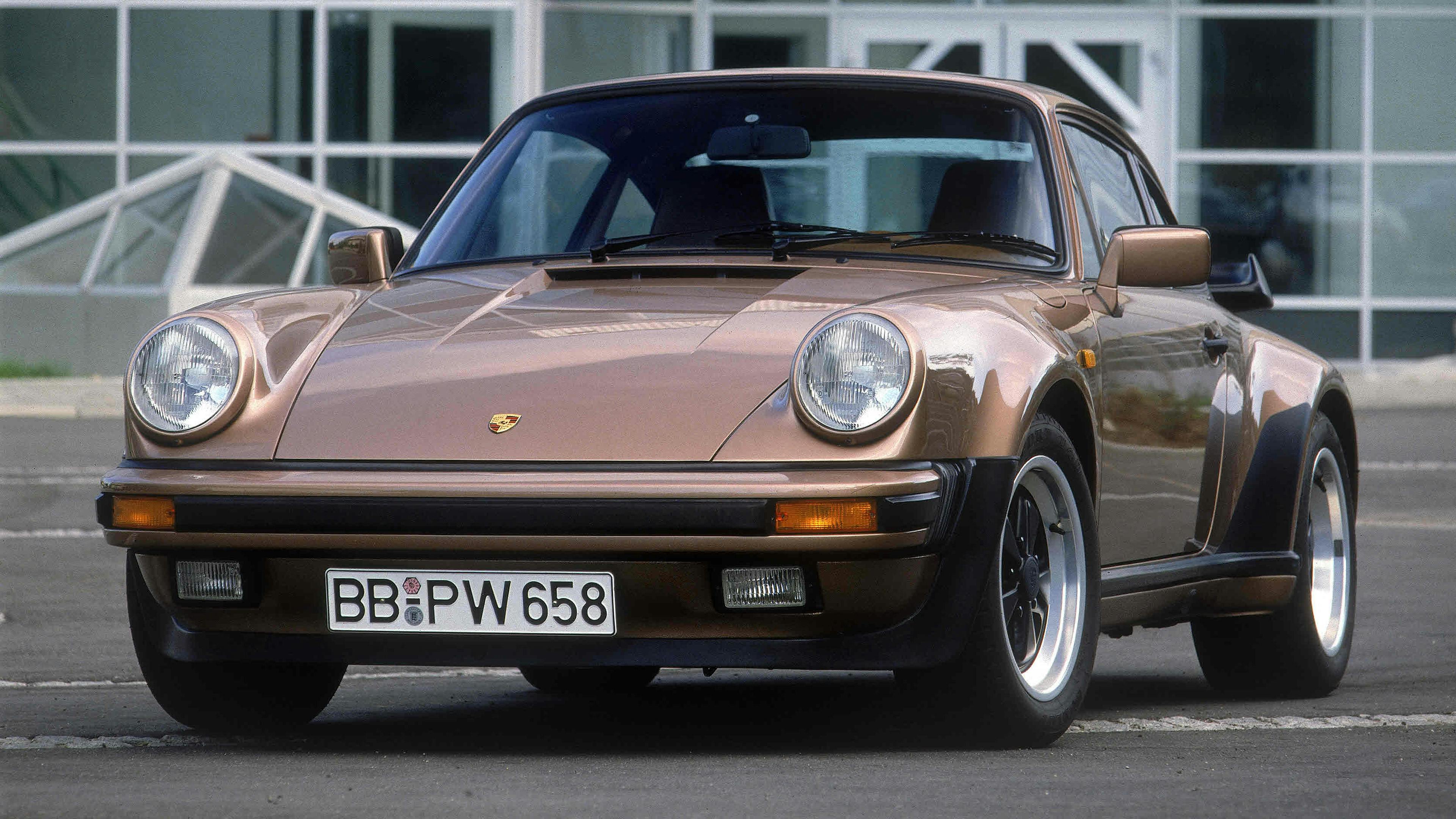 Brown Porsche 911 Turbo 3.3 (1978–89)