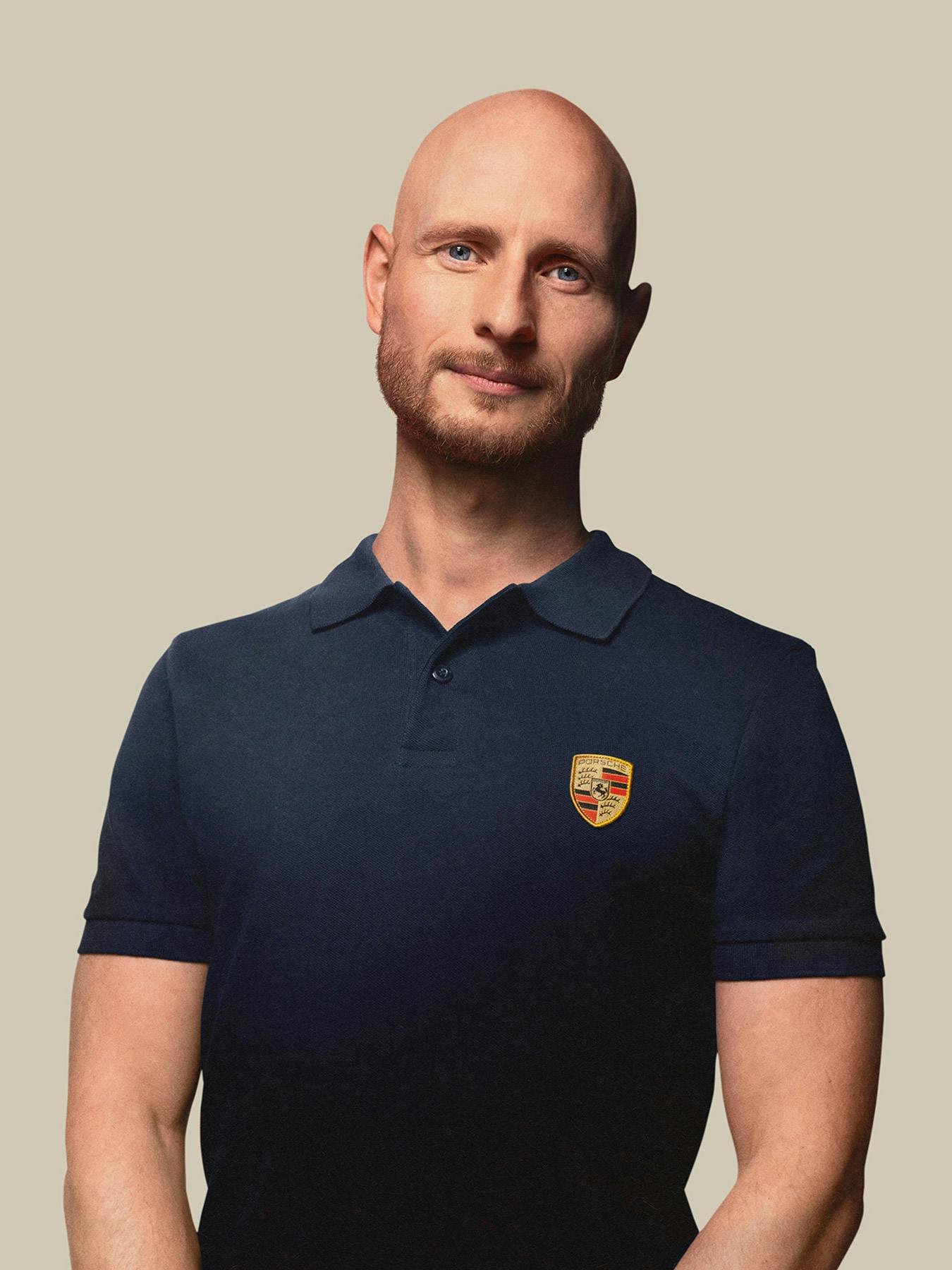 Portraitaufnahme von Porsche Softwareentwickler Matthias