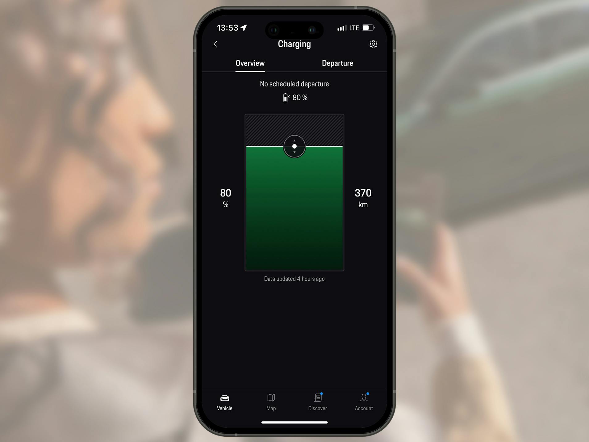 Smartphone screen showing the battery level display in the My Porsche App.