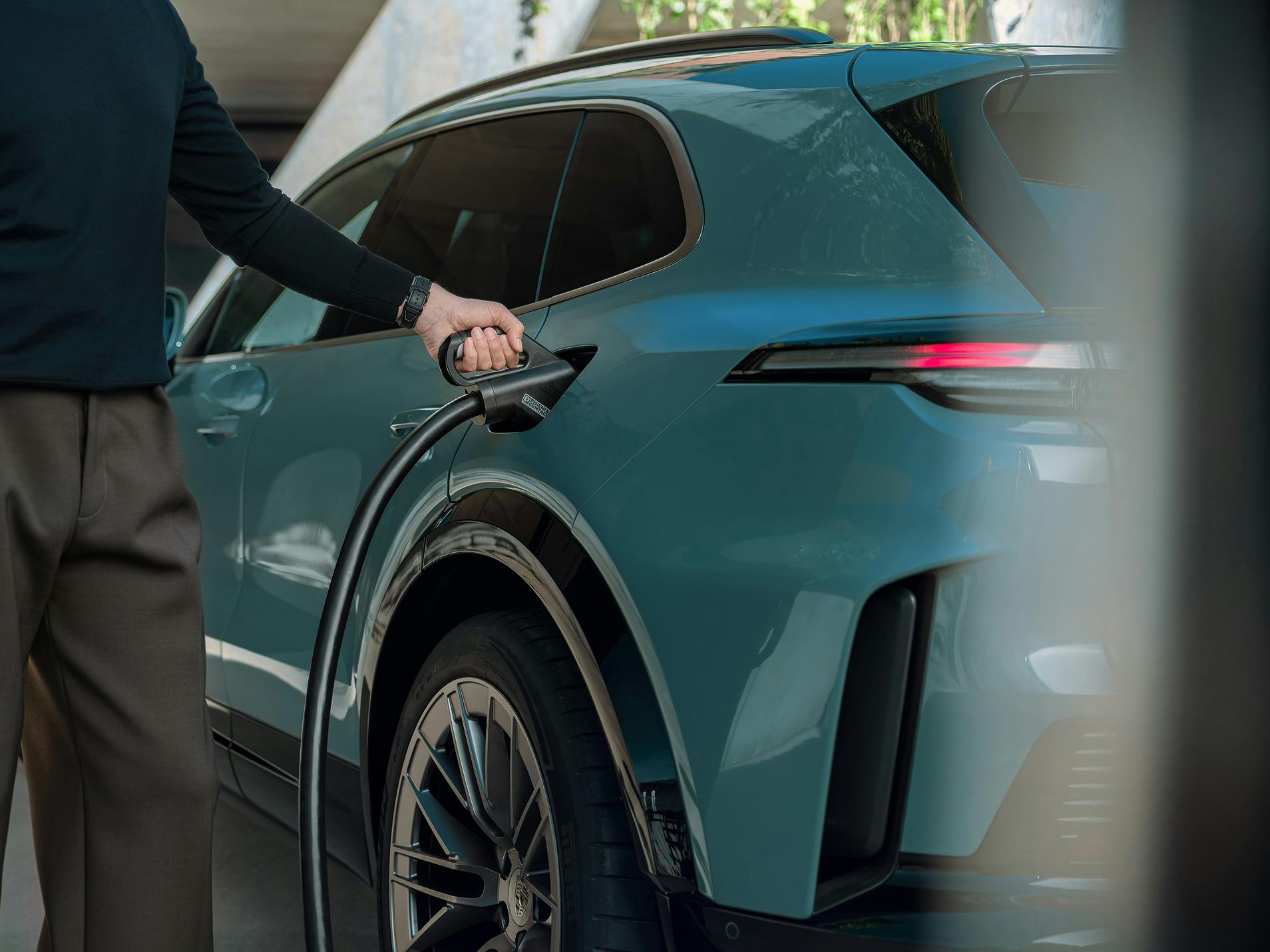 Porsche supports the expansion of renewable energies.