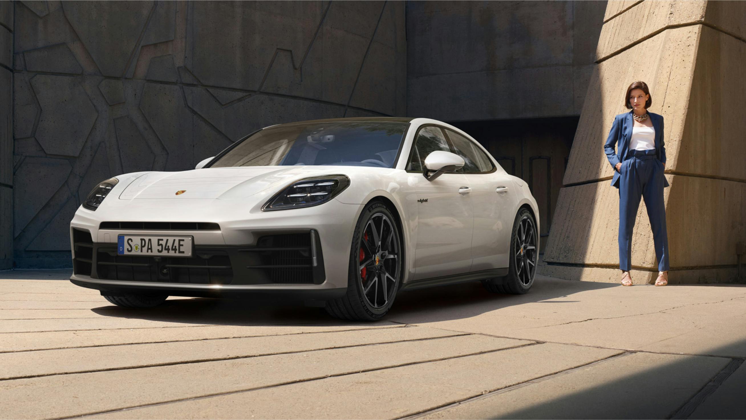 Porsche Panamera 4S E-Hybrid | ポルシェジャパン