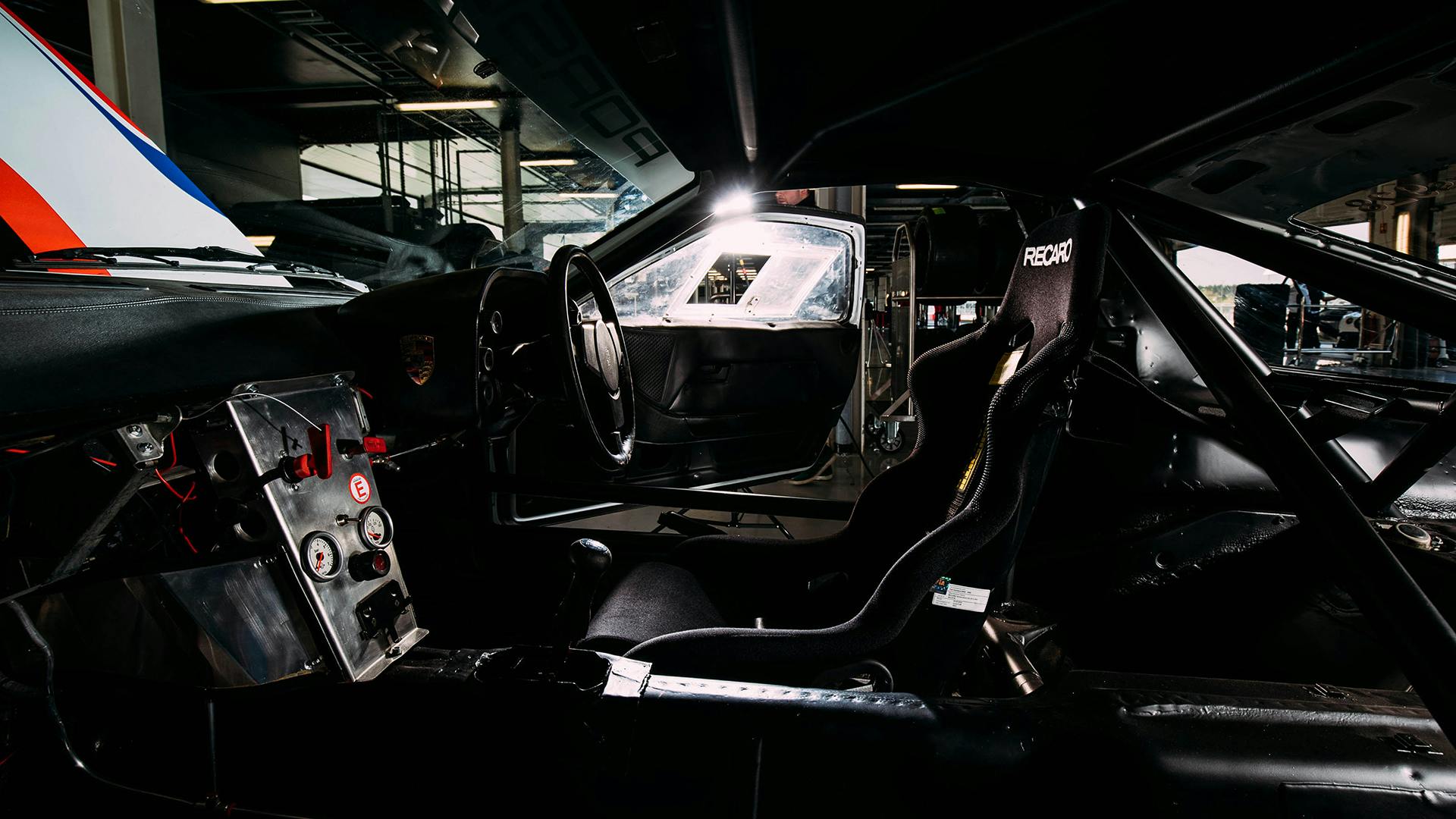 The interior of the Porsche 928.