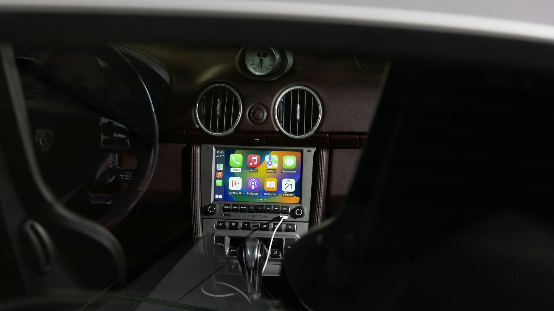 Porsche Innenraum mit integriertem PCCM Plus, Blick auf das Display