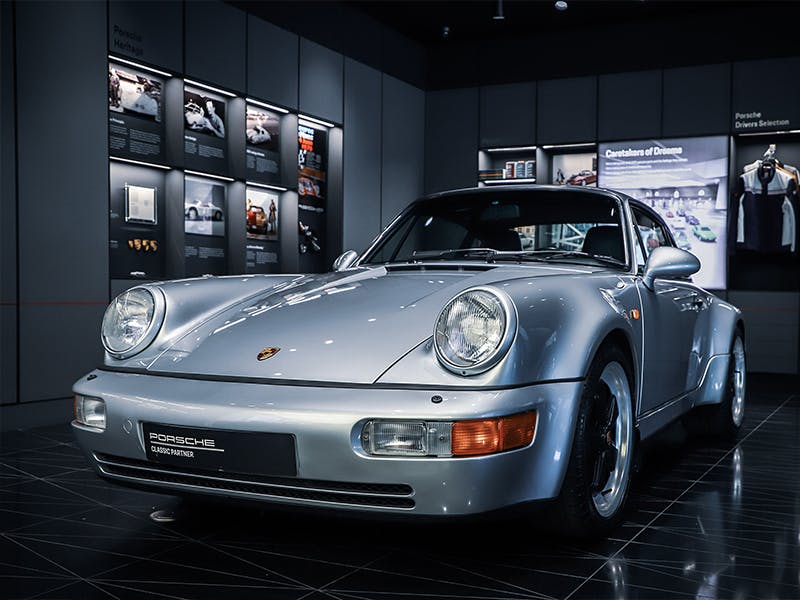Le coin des classiques au Centre Porsche du Liban