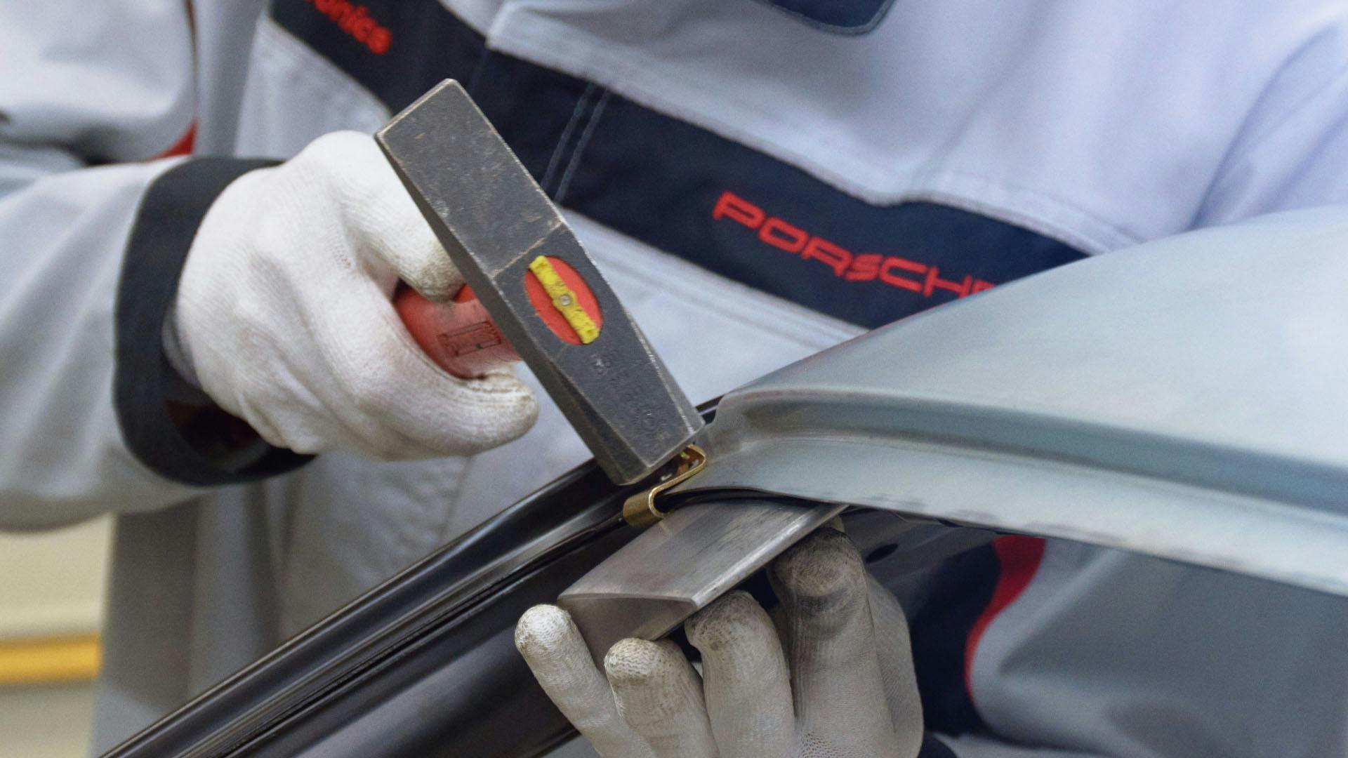 Repair scene, hammer