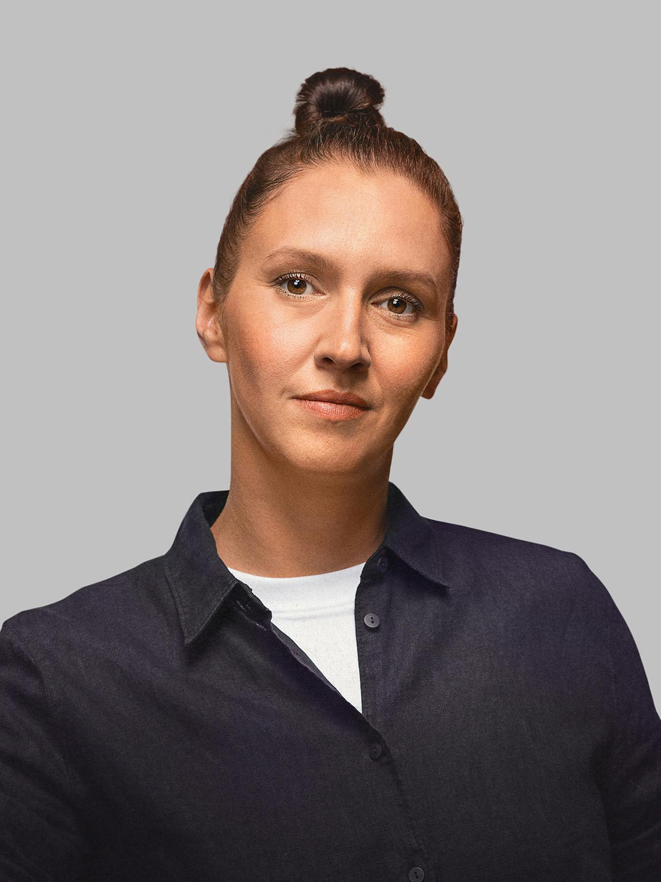 Porsche Mitarbeiterin Stefanie berichtet im Interview von ihrem Job als Planerin.