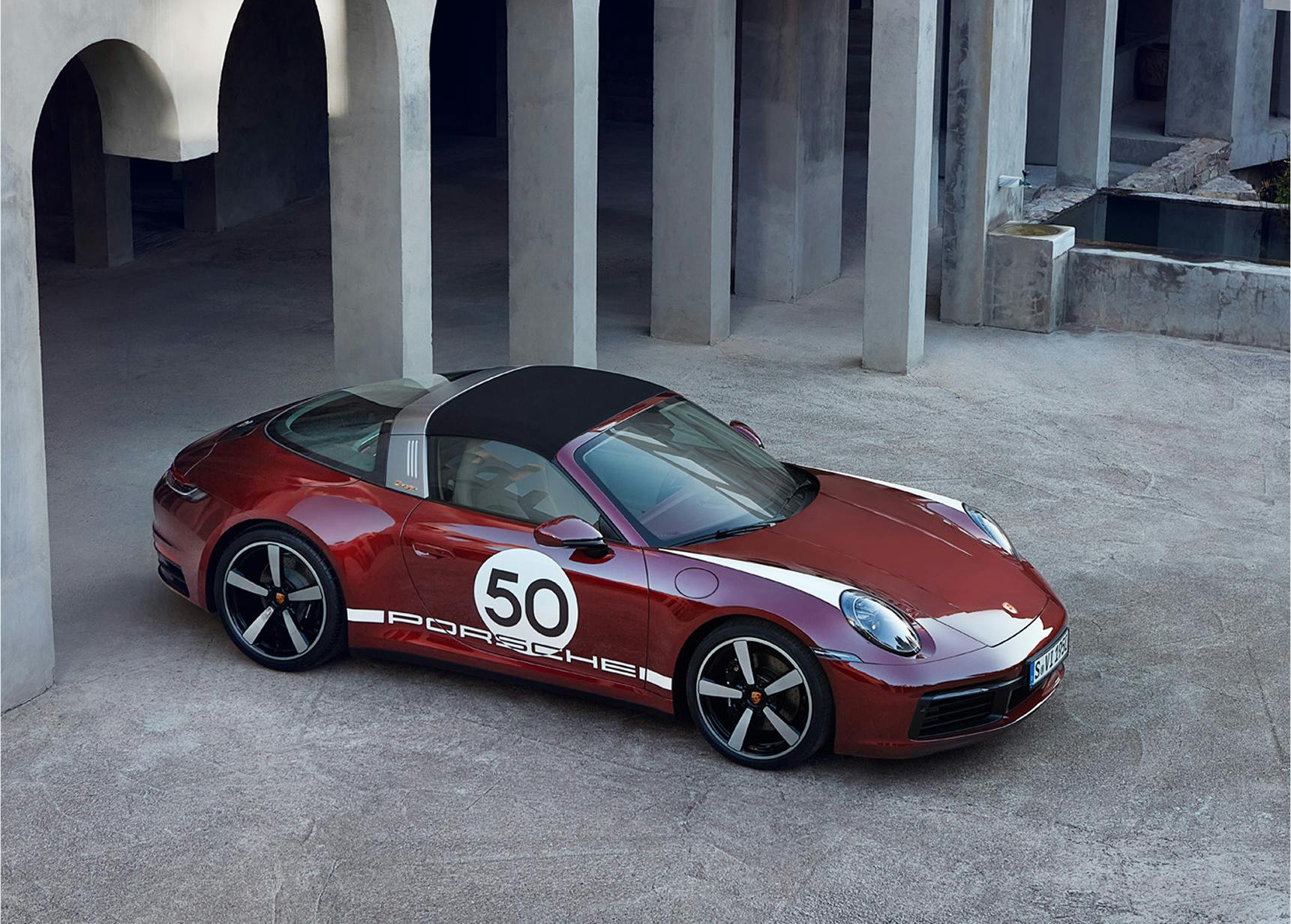 1/43 ポルシェ 911 targa4S ヘリテージエディション 992 1/43 ポルシェ 911 targa4S ヘリテージエディション 992 The Porsche