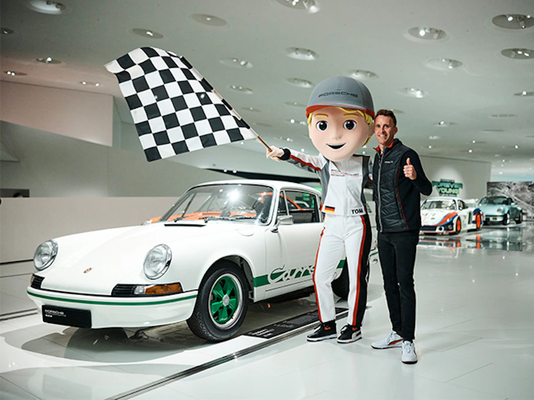 PORSCHE Museum Catalogue カタログ Porsche Museum | Porsche International