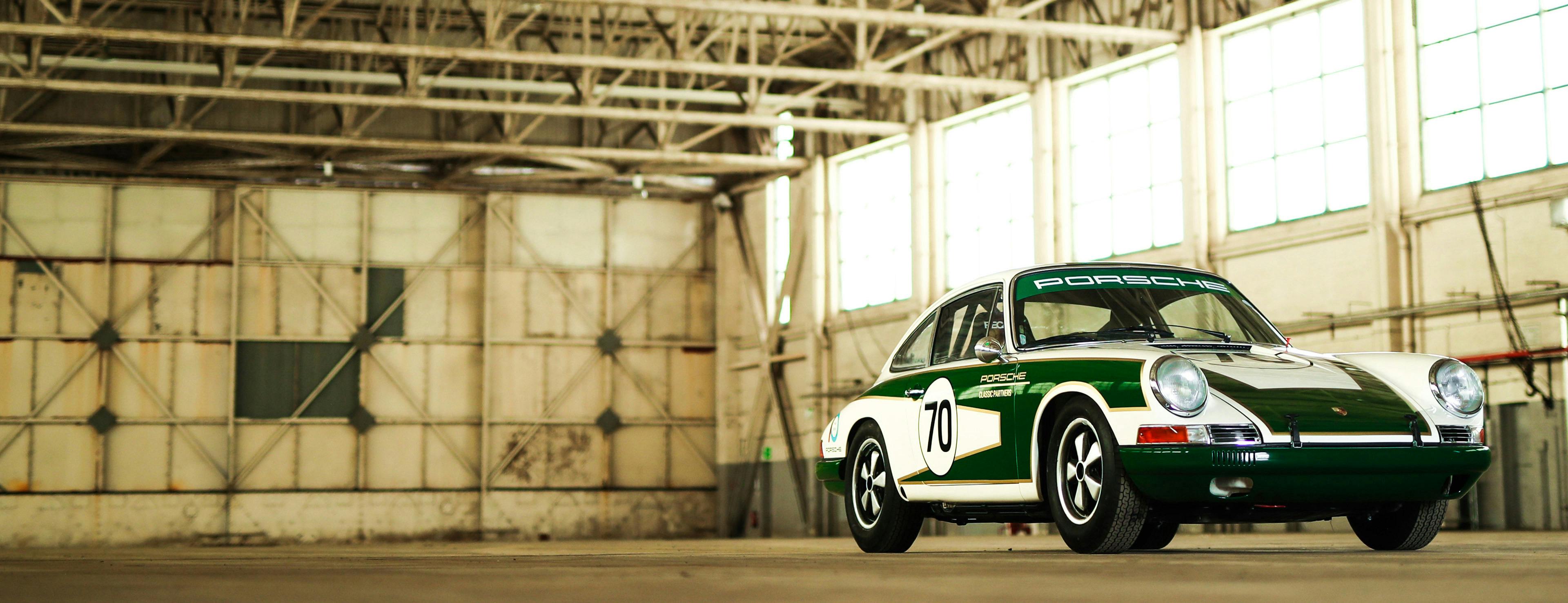 The ‘Project 70’ 911 standing in an abandoned hall.