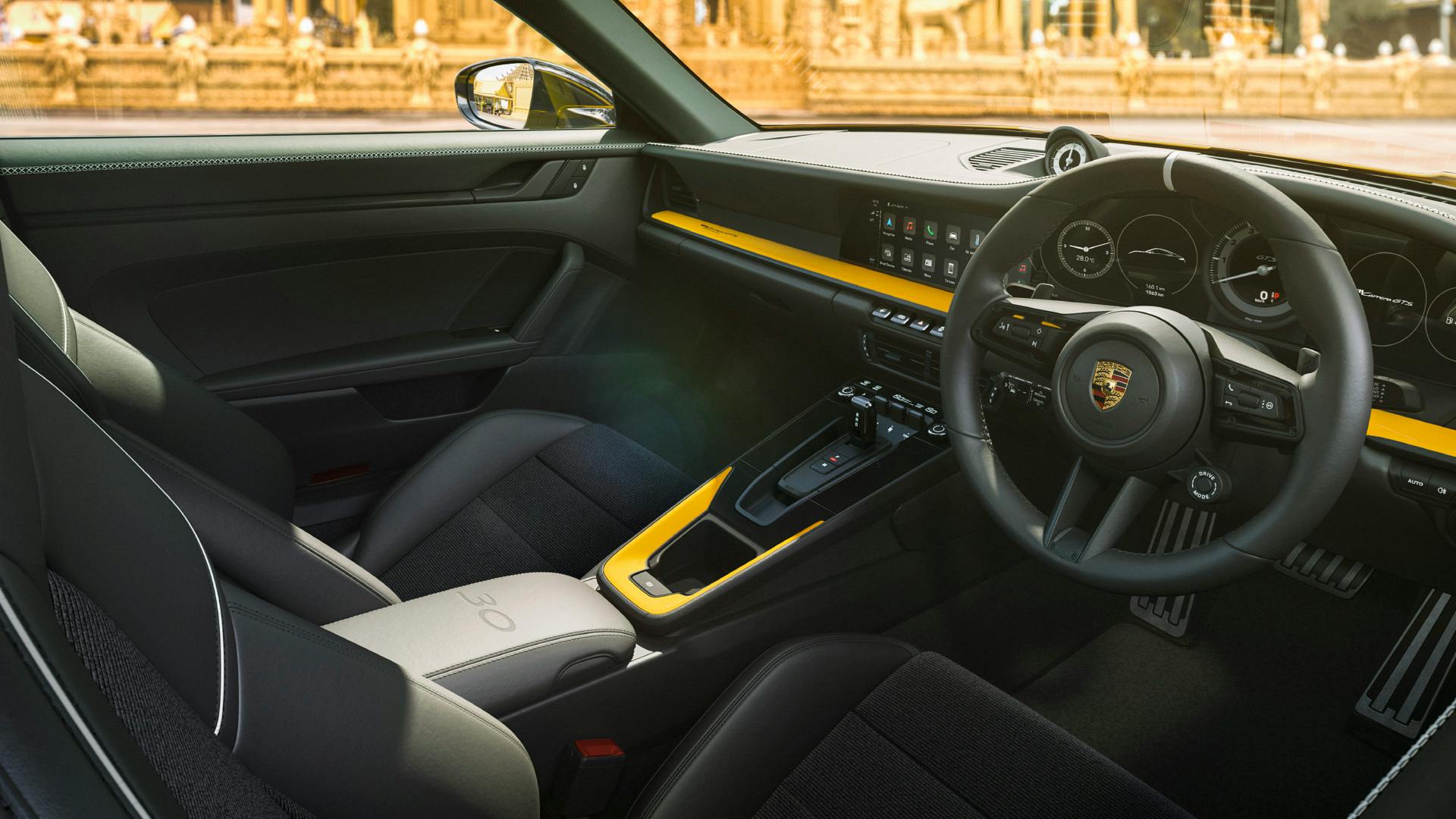 Dreams in Colours: Interior close-up on dashboard with a neon yellow interior trim strip.