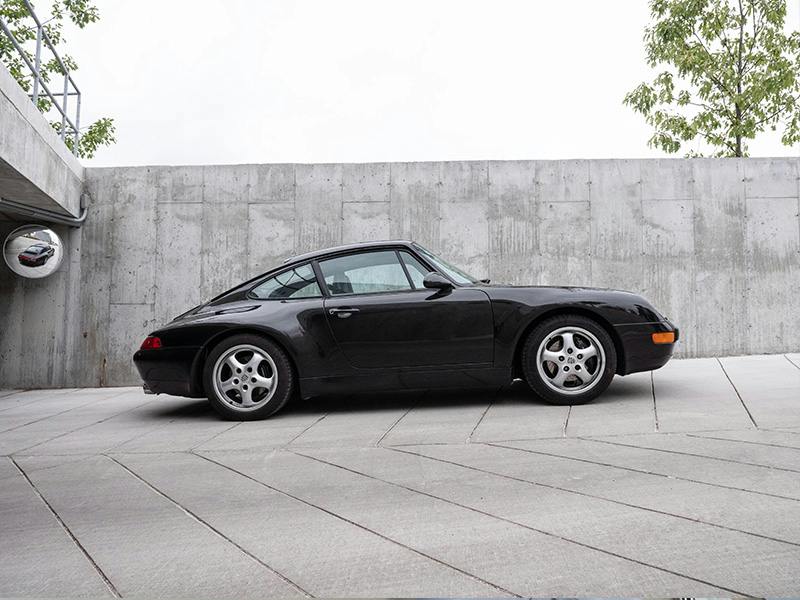 911 Carrera Type 993.