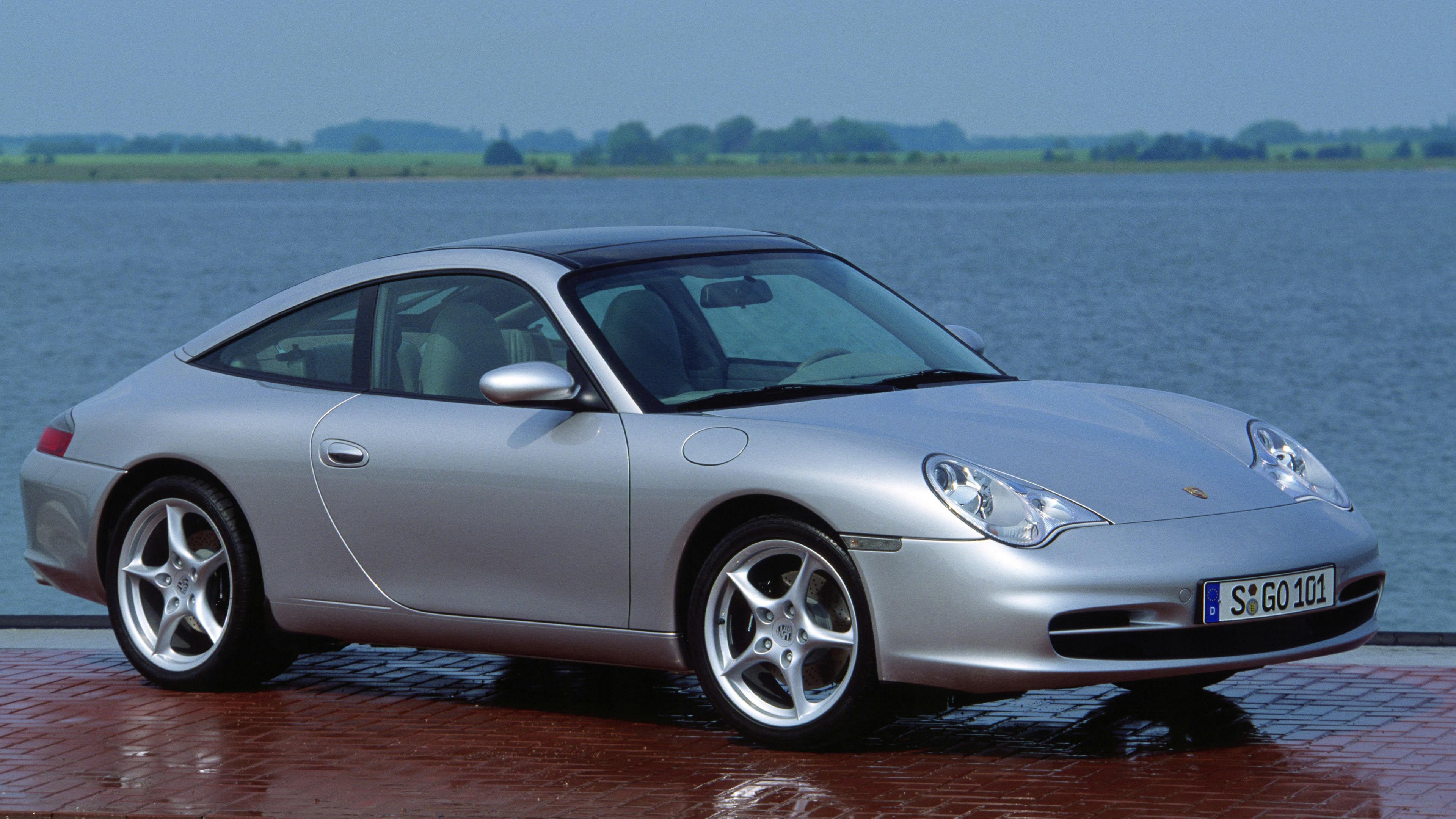 Porsche 911 Targa (2002-05).