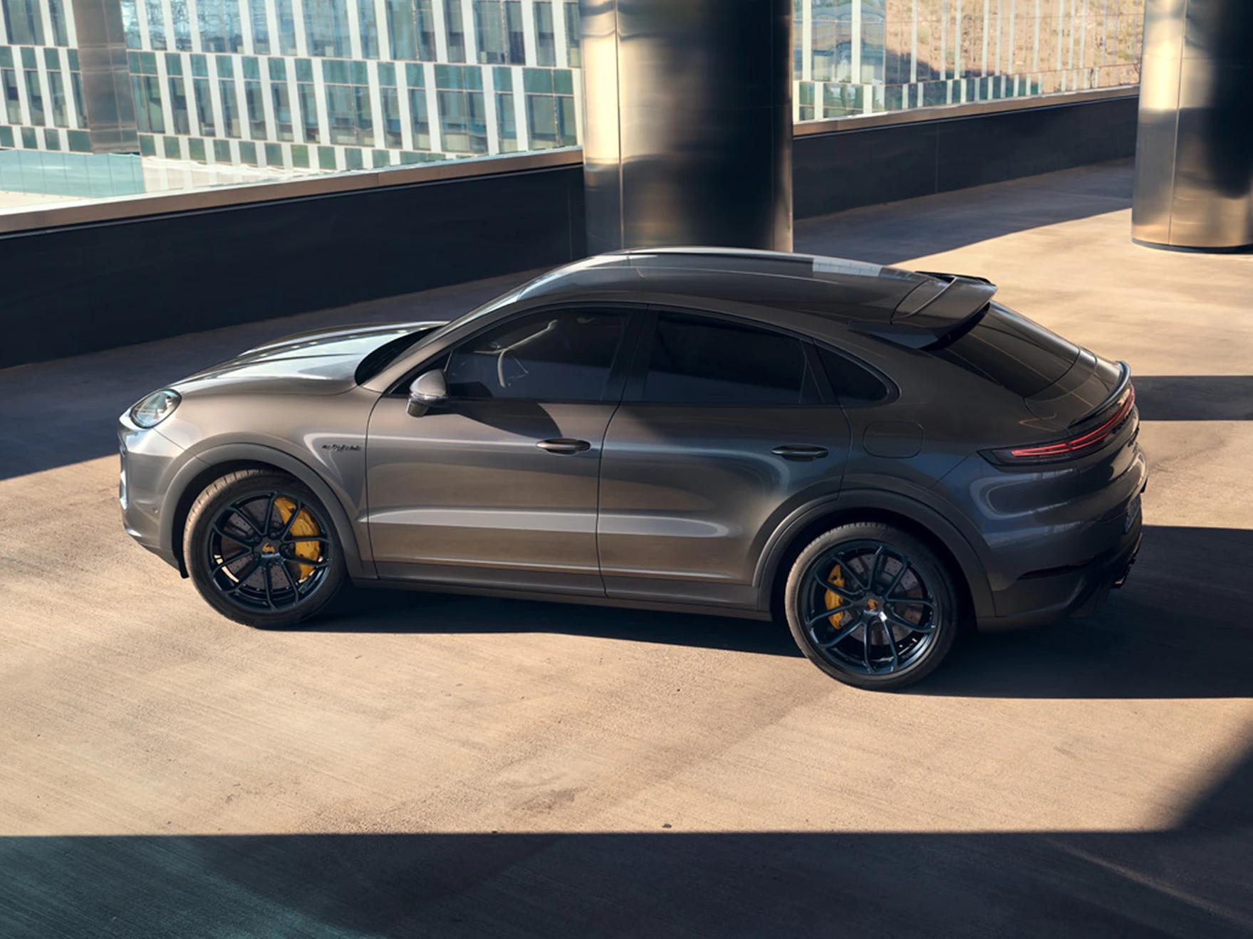 Porsche E-Performance Modelle – unsere Elektro-Sportwagen | Porsche