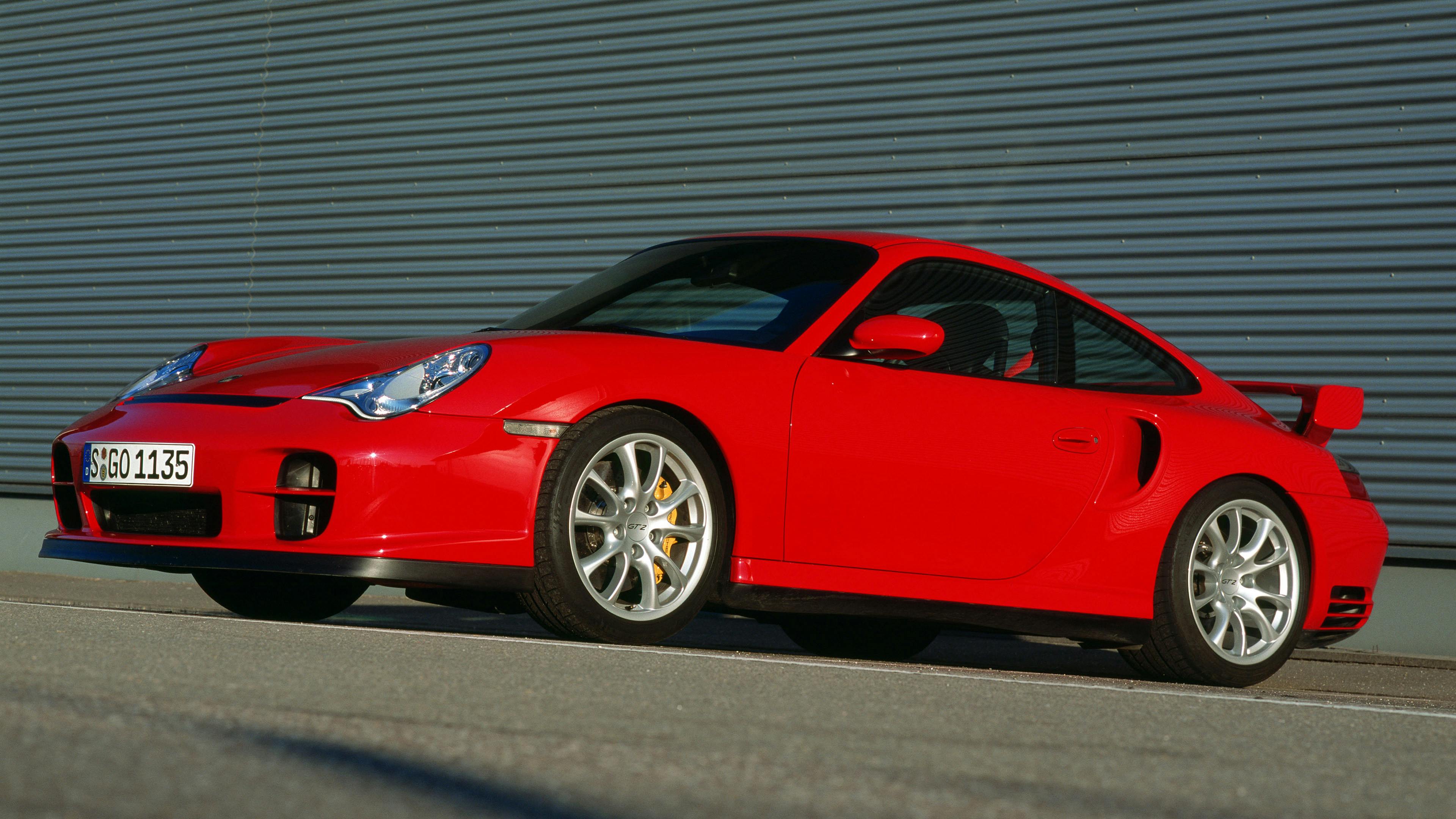 Red Porsche  911 GT2 Clubsport Coupé (2003–05)