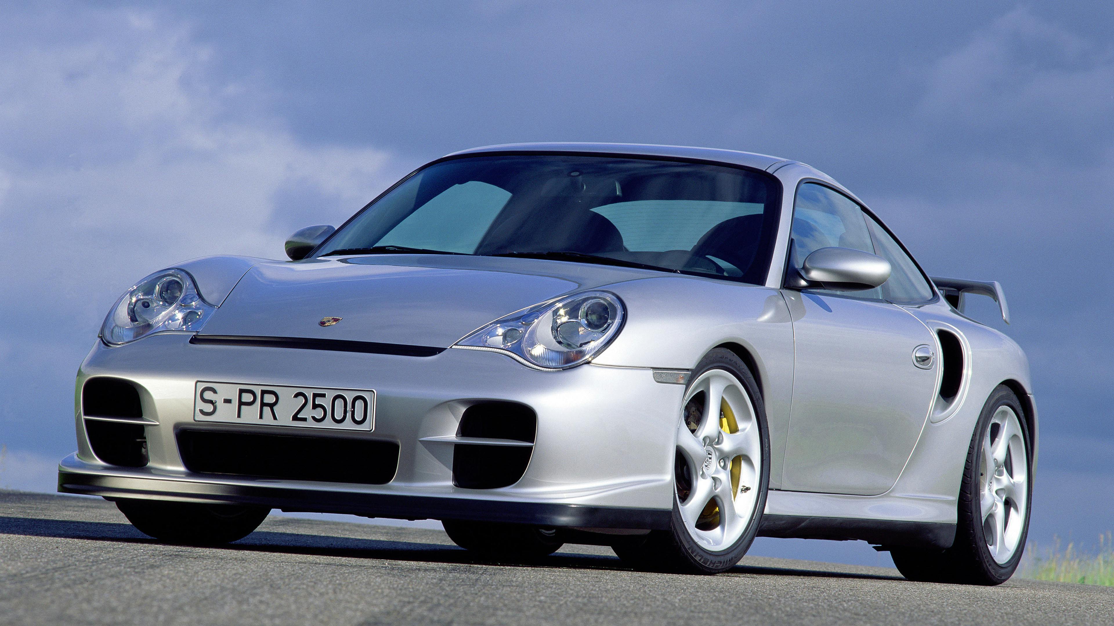 Silver Porsche 911 GT2 Clubsport Coupé (2001–02)