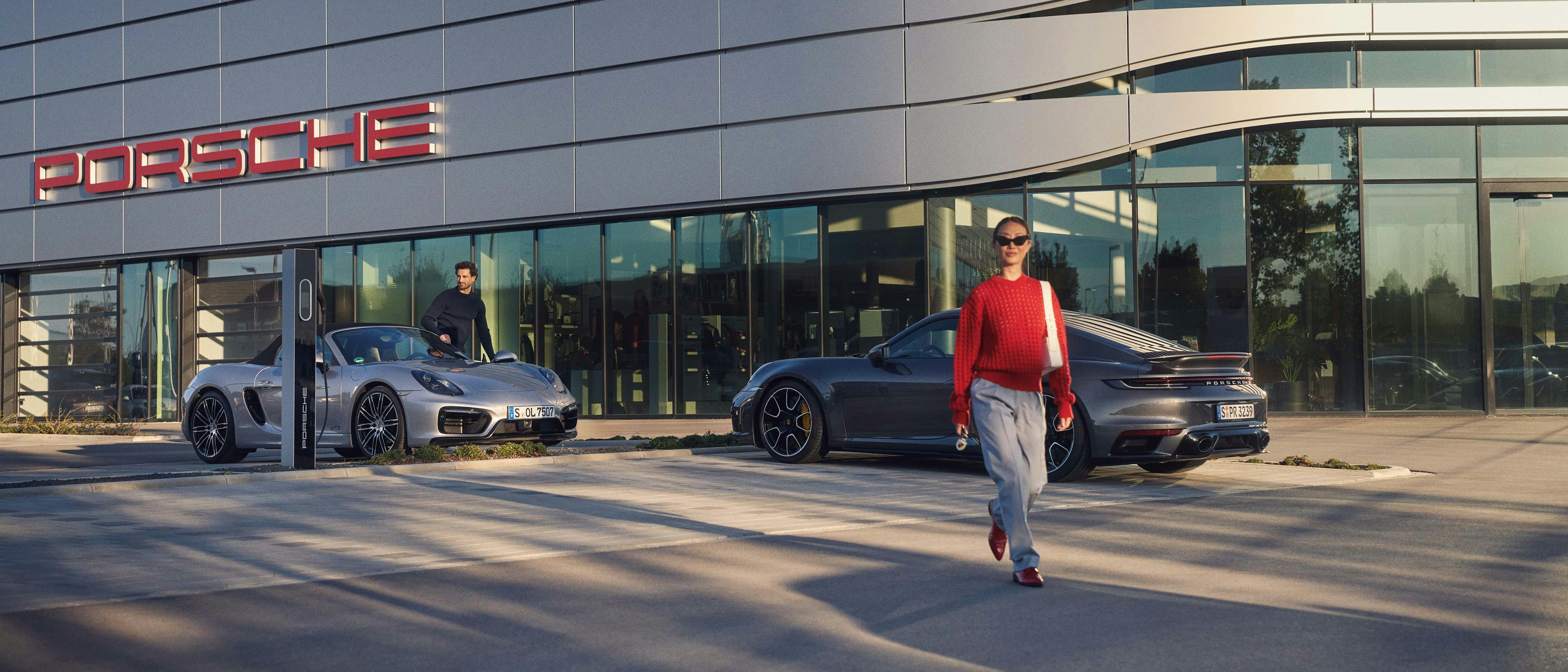 Mensen voor Porsche Centrum