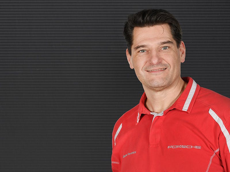 Portrait of the factory restoration employee Marian Veronics