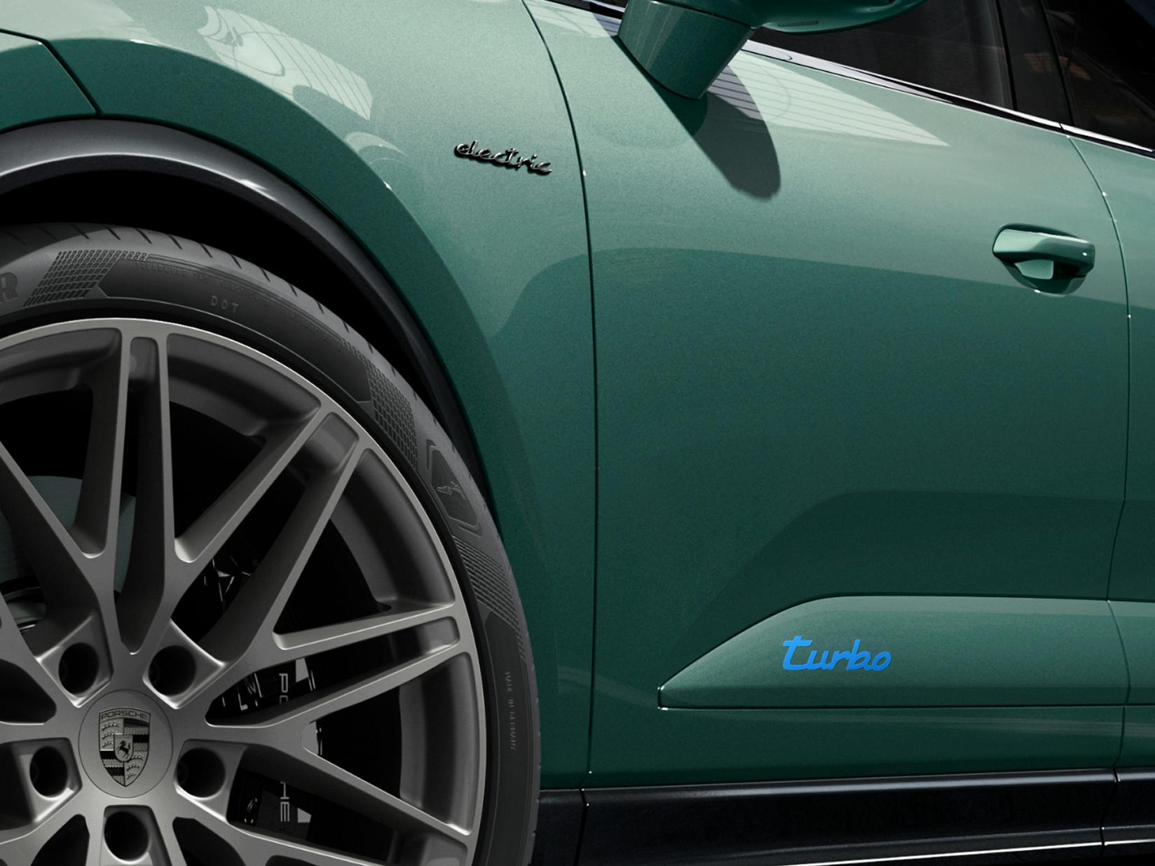 Detailed view of the ‘electric’ lettering on the Porsche Exclusive Manufaktur Macan Turbo.