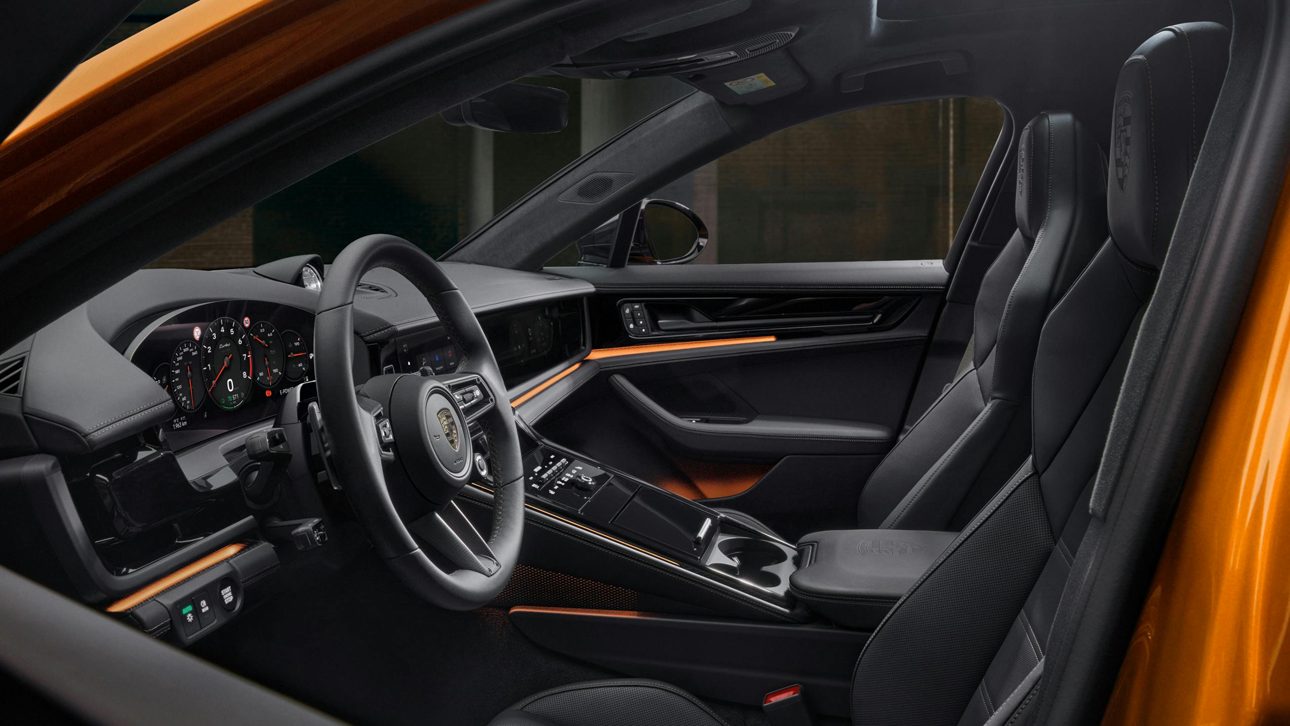 Vista del habitáculo del Porsche Exclusive Panamera Turbo E-Hybrid.