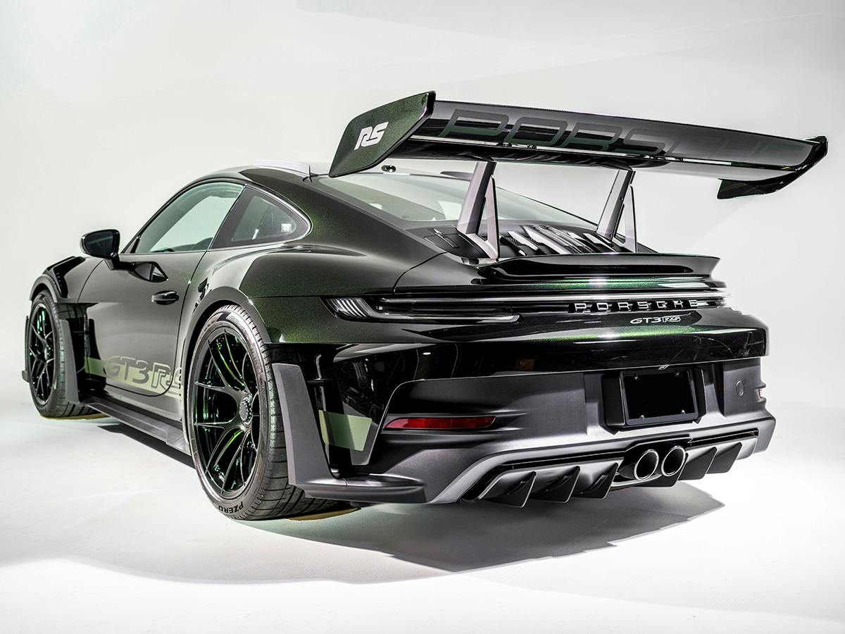 A 911 GT3 RS coloured in Darkolivemetallic from the back.