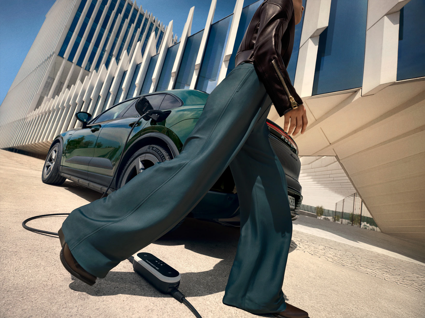 ポルシェ電気自動車モデルの充電 – 細部に至るまで最高の性能を発揮