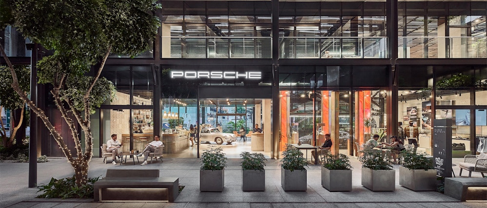 Image 1: Porsche Studio