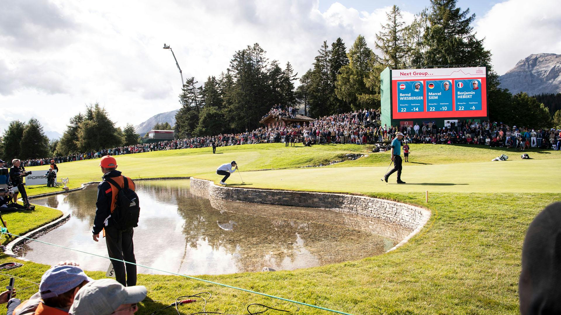 Kulisse mit Zuschauern bei den Omega European Masters 2021
