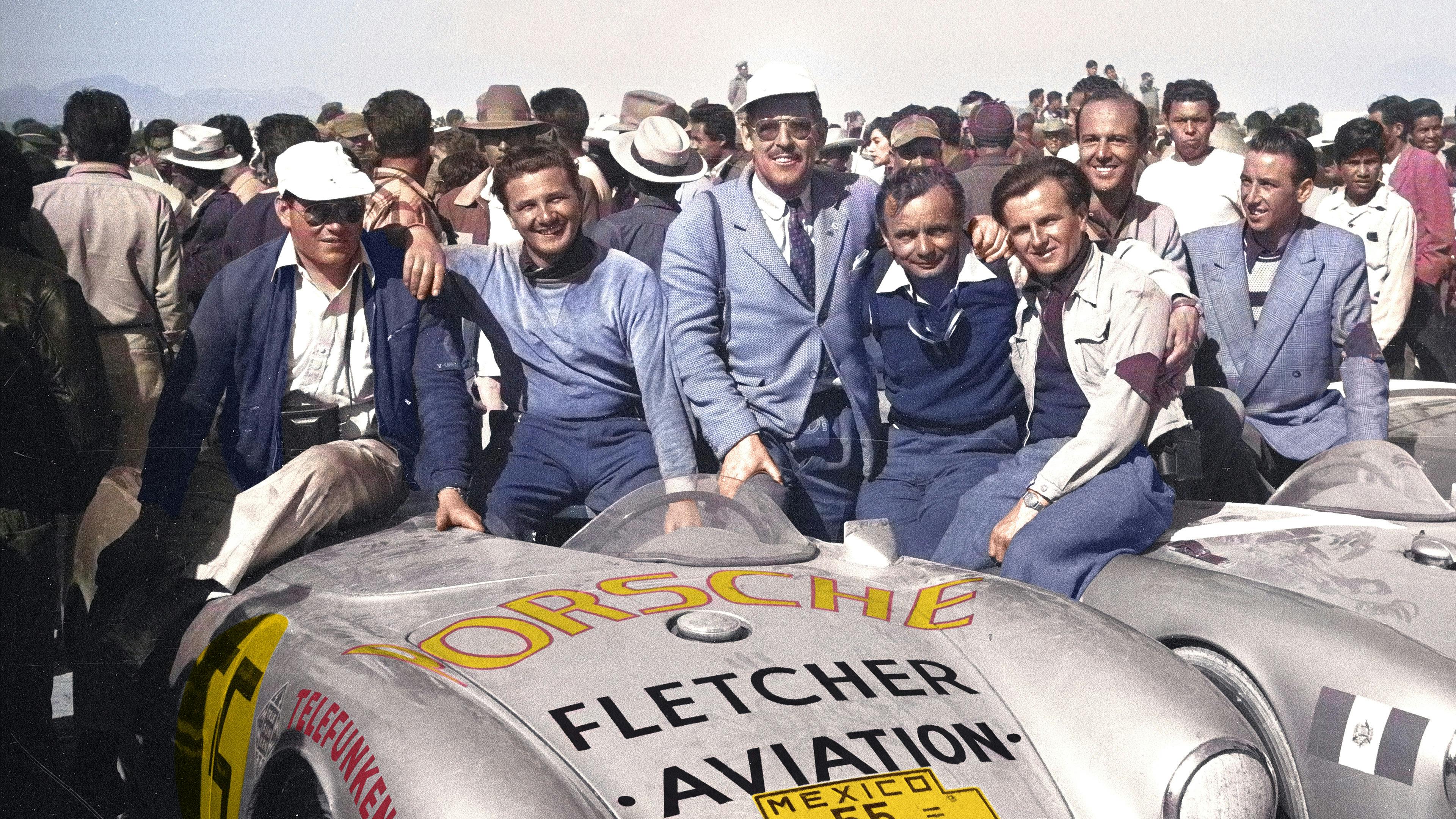 Hans Herrmann, Herbert Linge y todo el equipo Porsche para La Carrera Panamericana 1954.