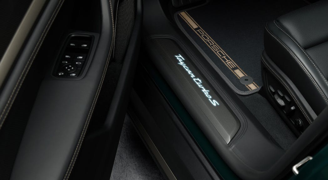 Porsche Exclusive Manufaktur Taycan Turbo S.