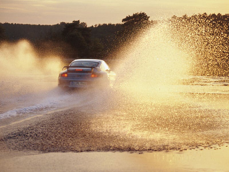 Images: various 18-inch wheels for Porsche 996.