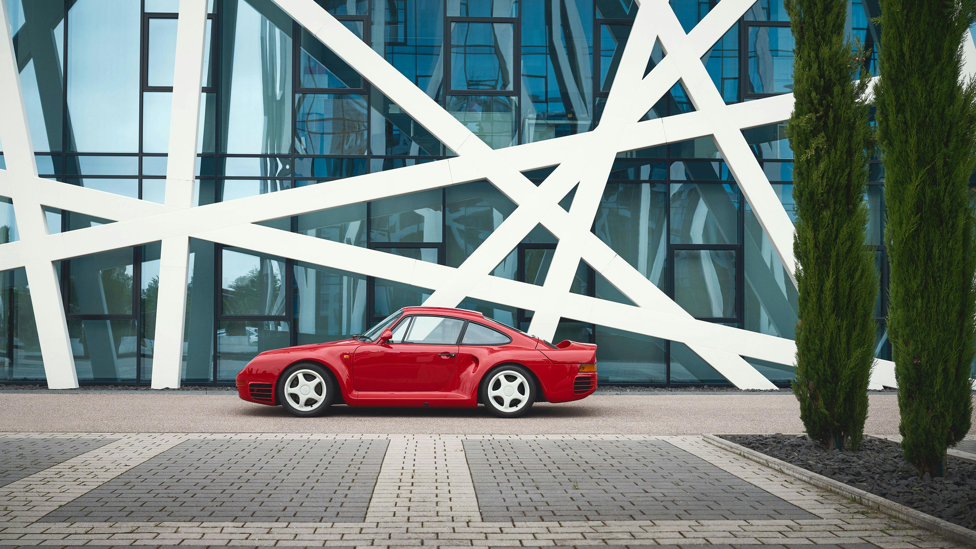 Porsche 959, Red, side view.