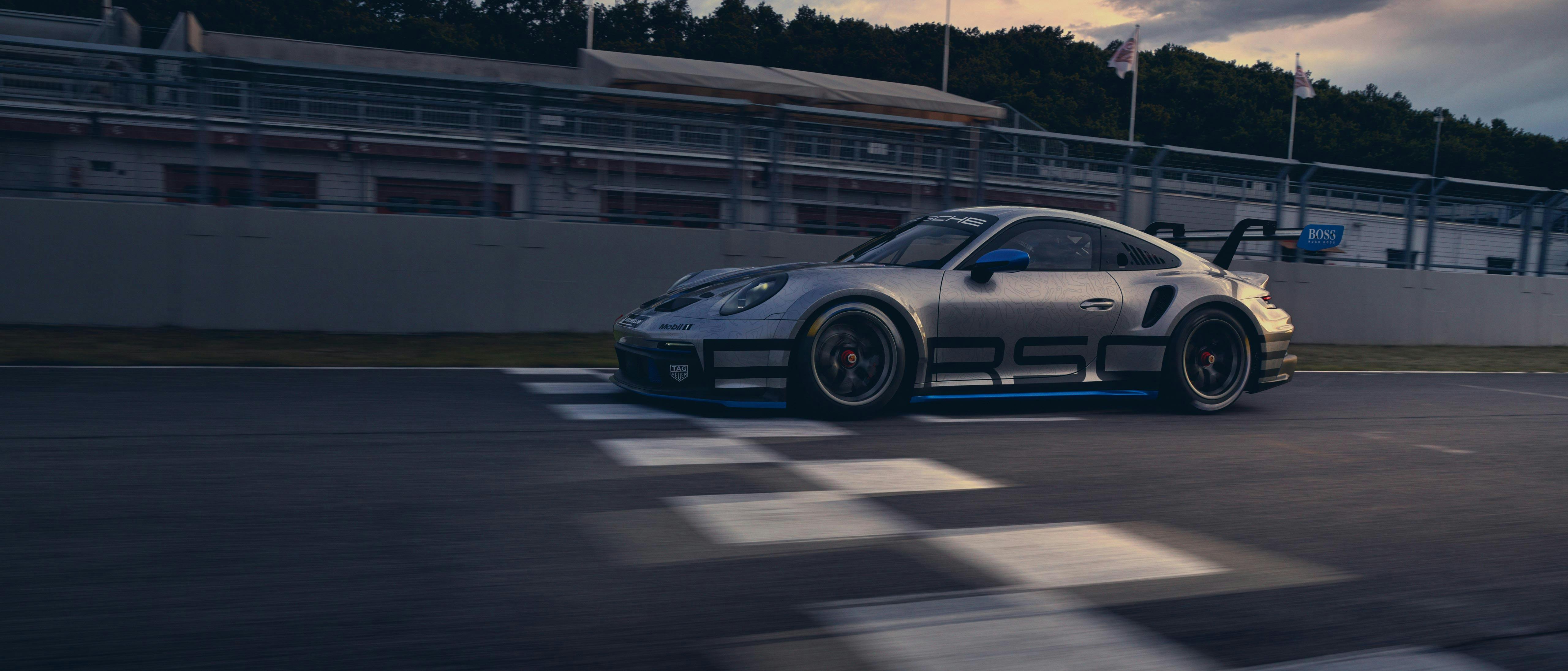 911 GT3 Cup at circuit
